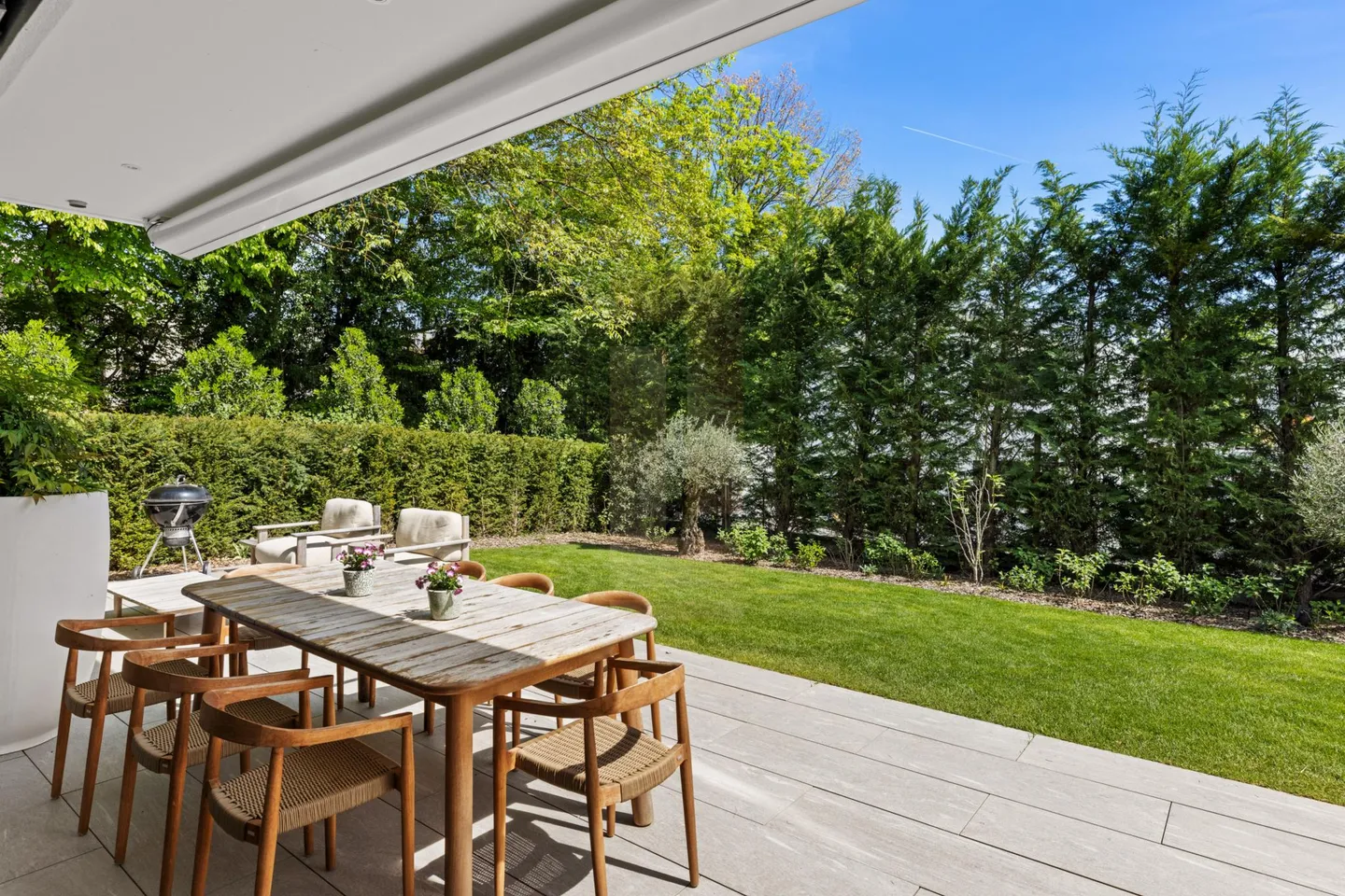 Exclusive: Contemporary turnkey villa, Vandoeuvres - Photo 2 of 3