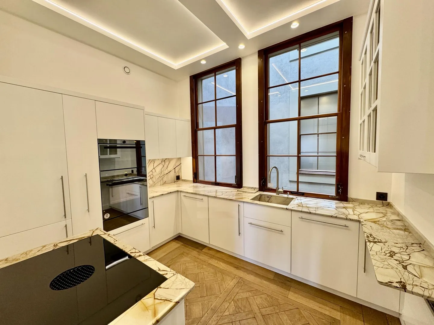 Superbe appartement rénové au coeur de la vieille ville - Photo 5 sur 13