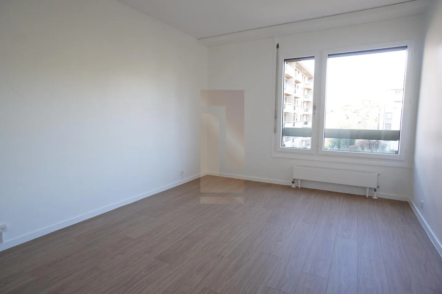 Bright apartment near the city center - Photo 5 of 9