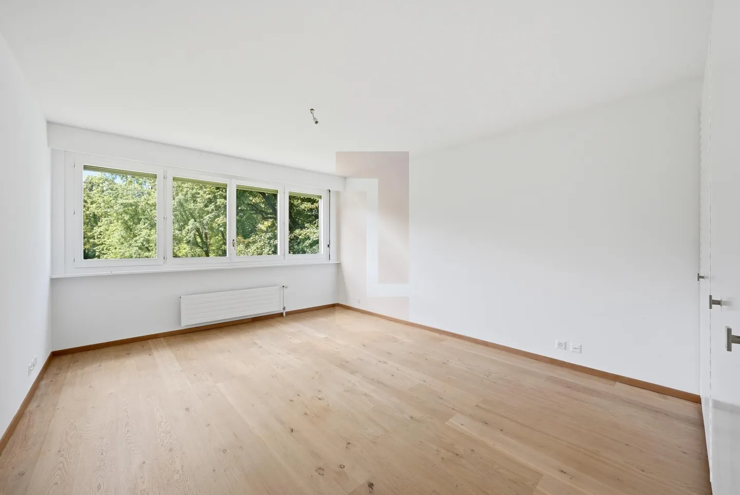 Bellissimo appartamento in una residenza con piscina - Foto 5 di 8