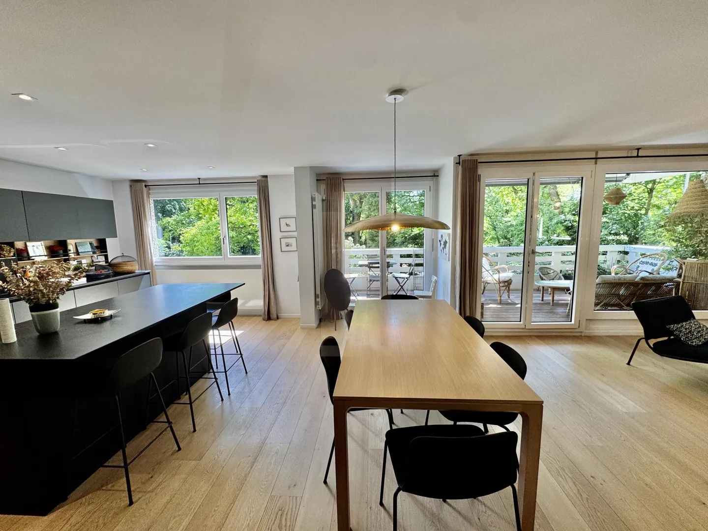 Appartement rénové au parc Bertrand - Photo 4 sur 13