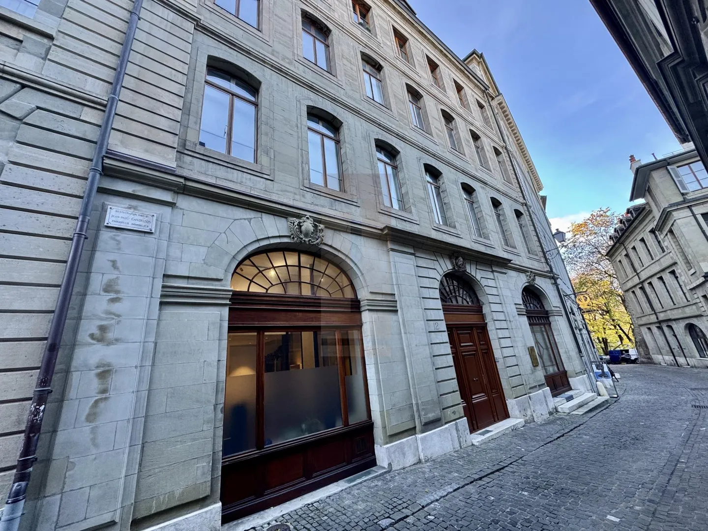 Superb apartment with private terrace - Photo 12 of 12