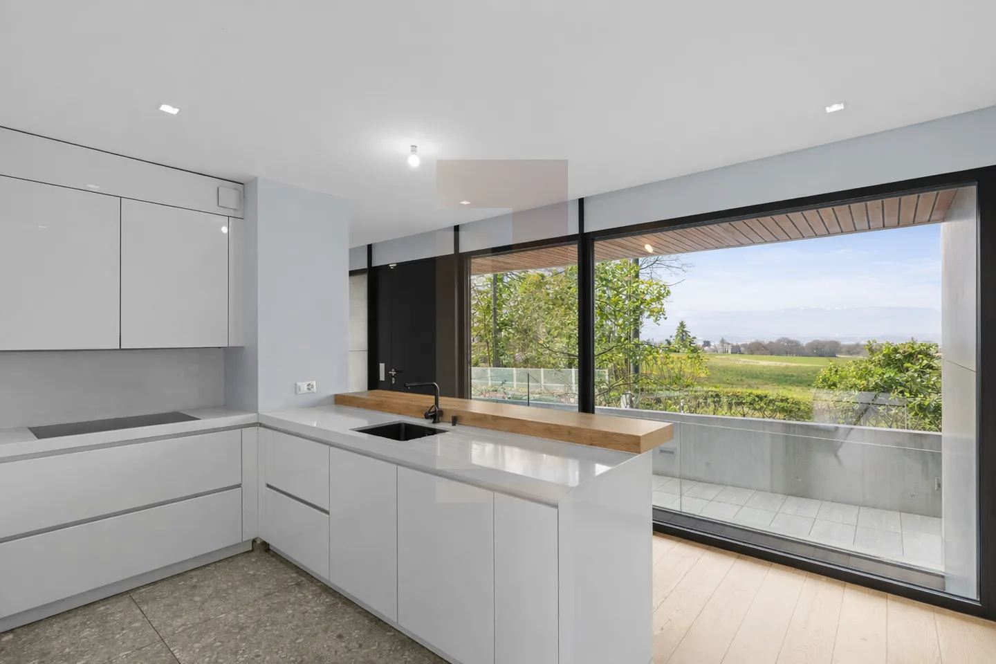 Townhouse élégant avec vue lac - Photo 5 sur 13