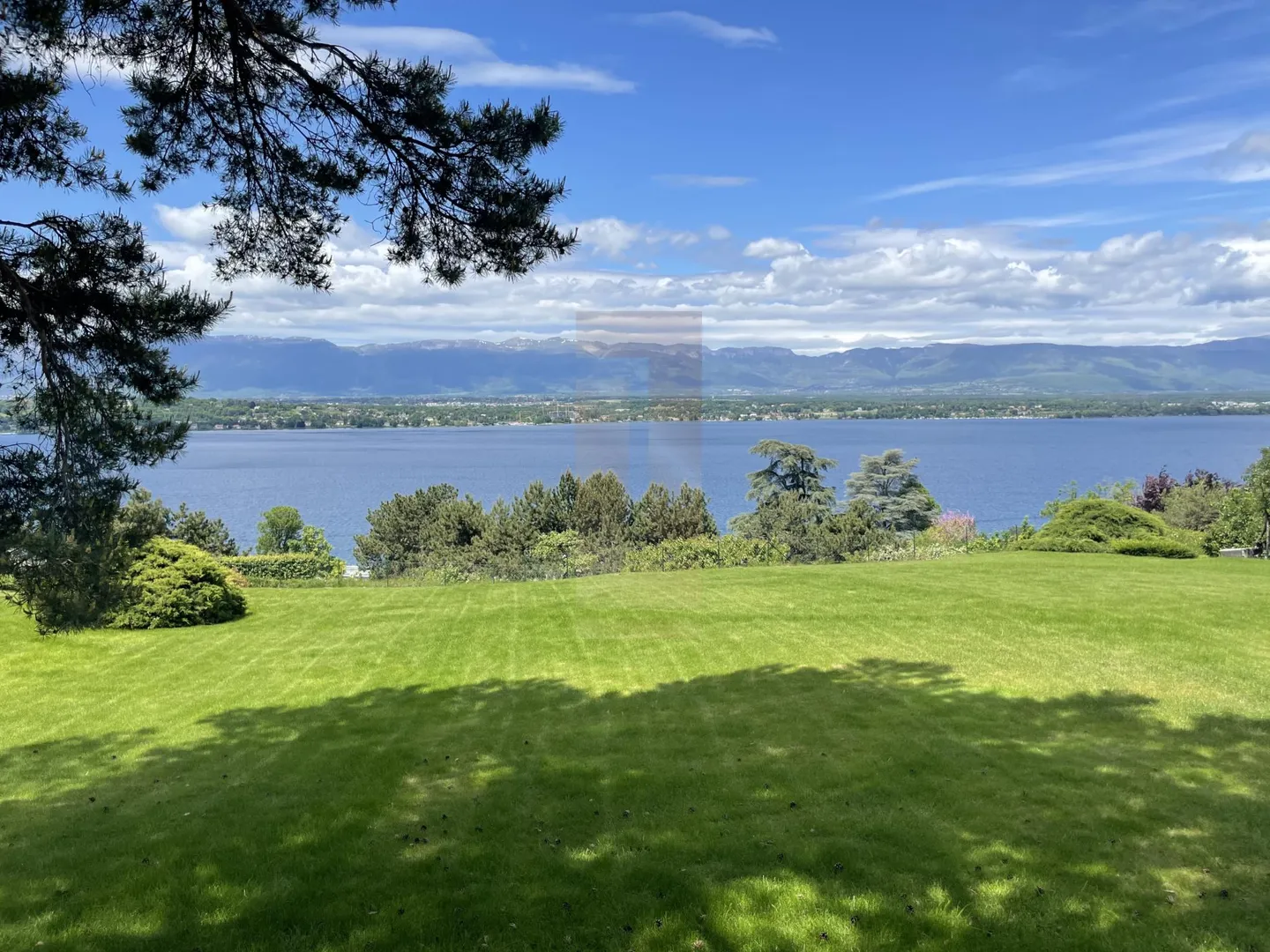 Casa classica con vista panoramica sul lago - Foto 1 di 1