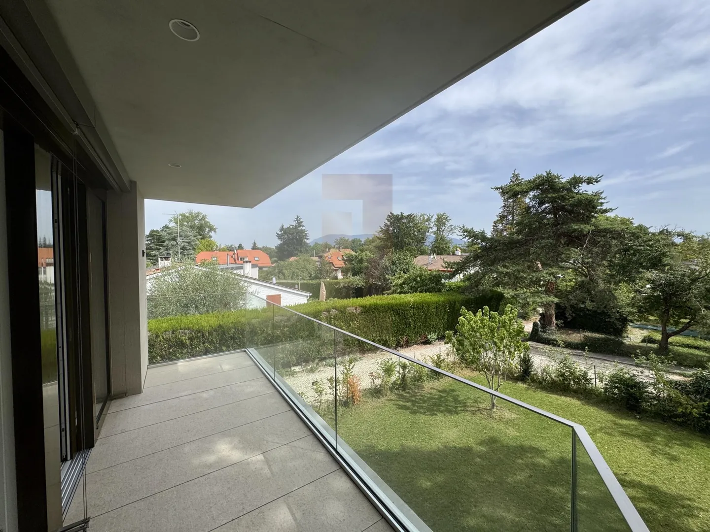 Villa contemporaine avec jardin - Photo 11 sur 13