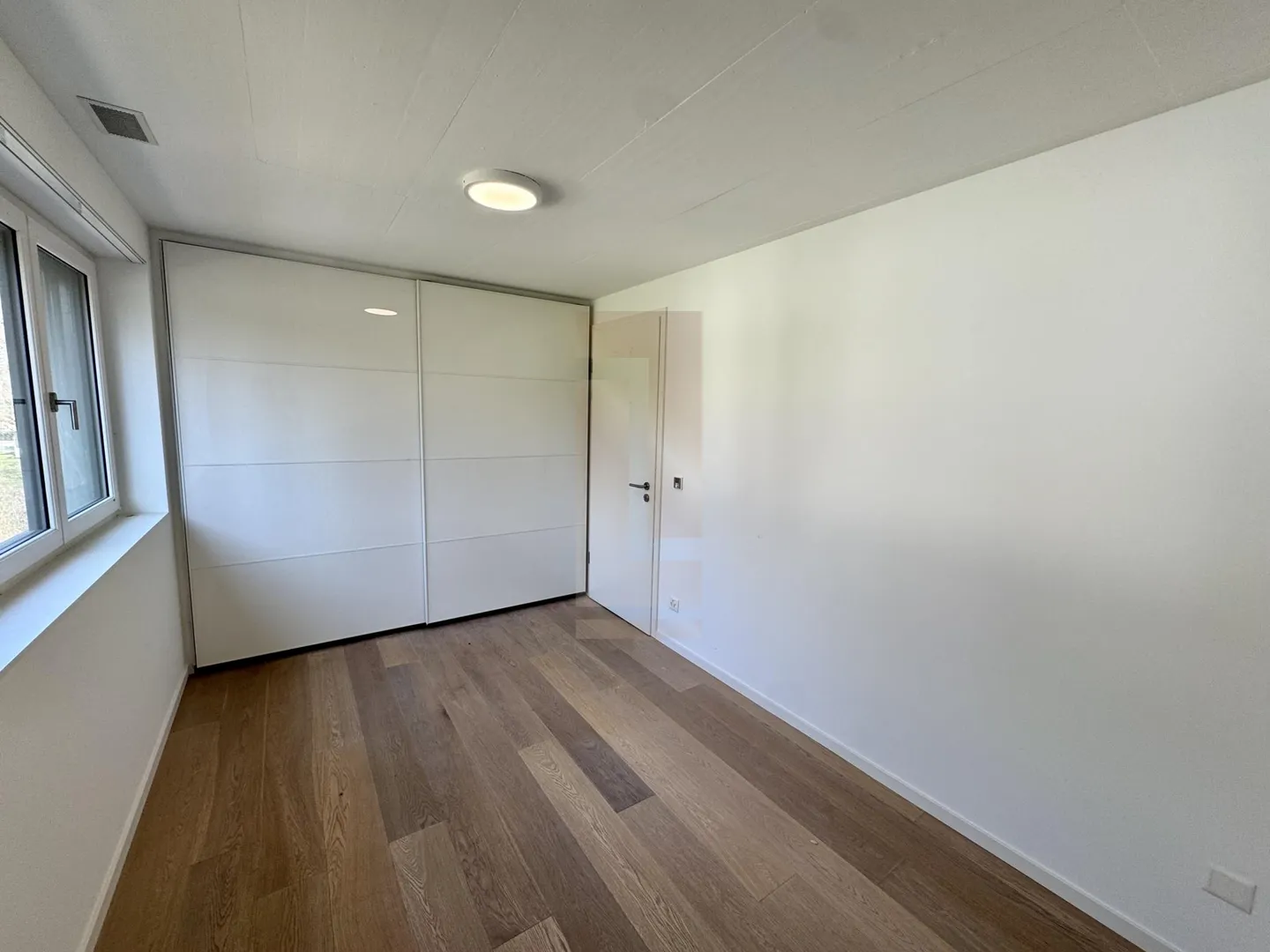 Belle villa familiale contemporaine avec jardin - Foto 10 di 13