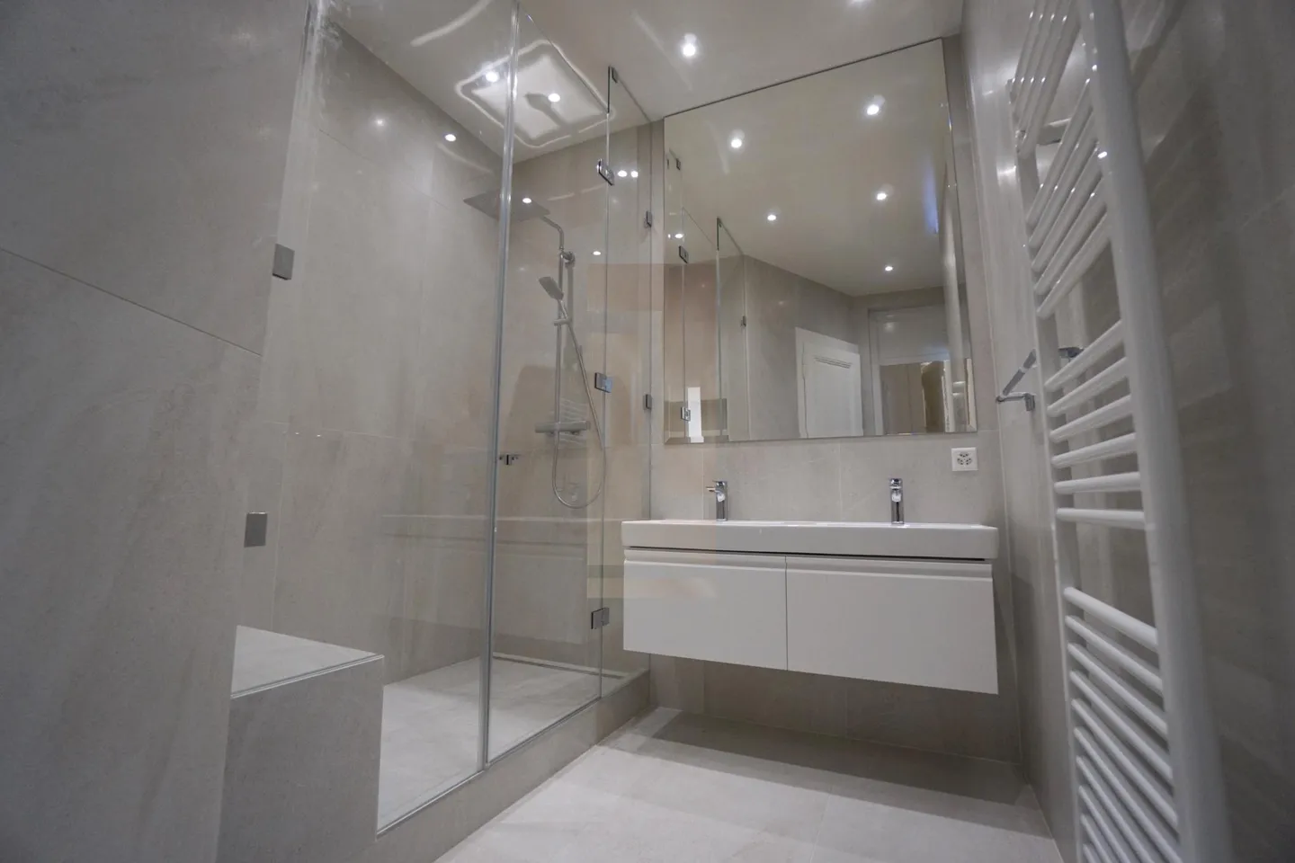 Superbo appartamento ristrutturato nel cuore del quartiere della Chiesa Russa - Foto 10 di 13