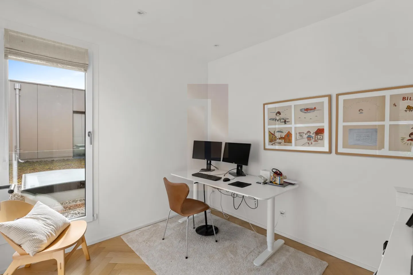 Villa contemporanea con piscina - Foto 11 di 13