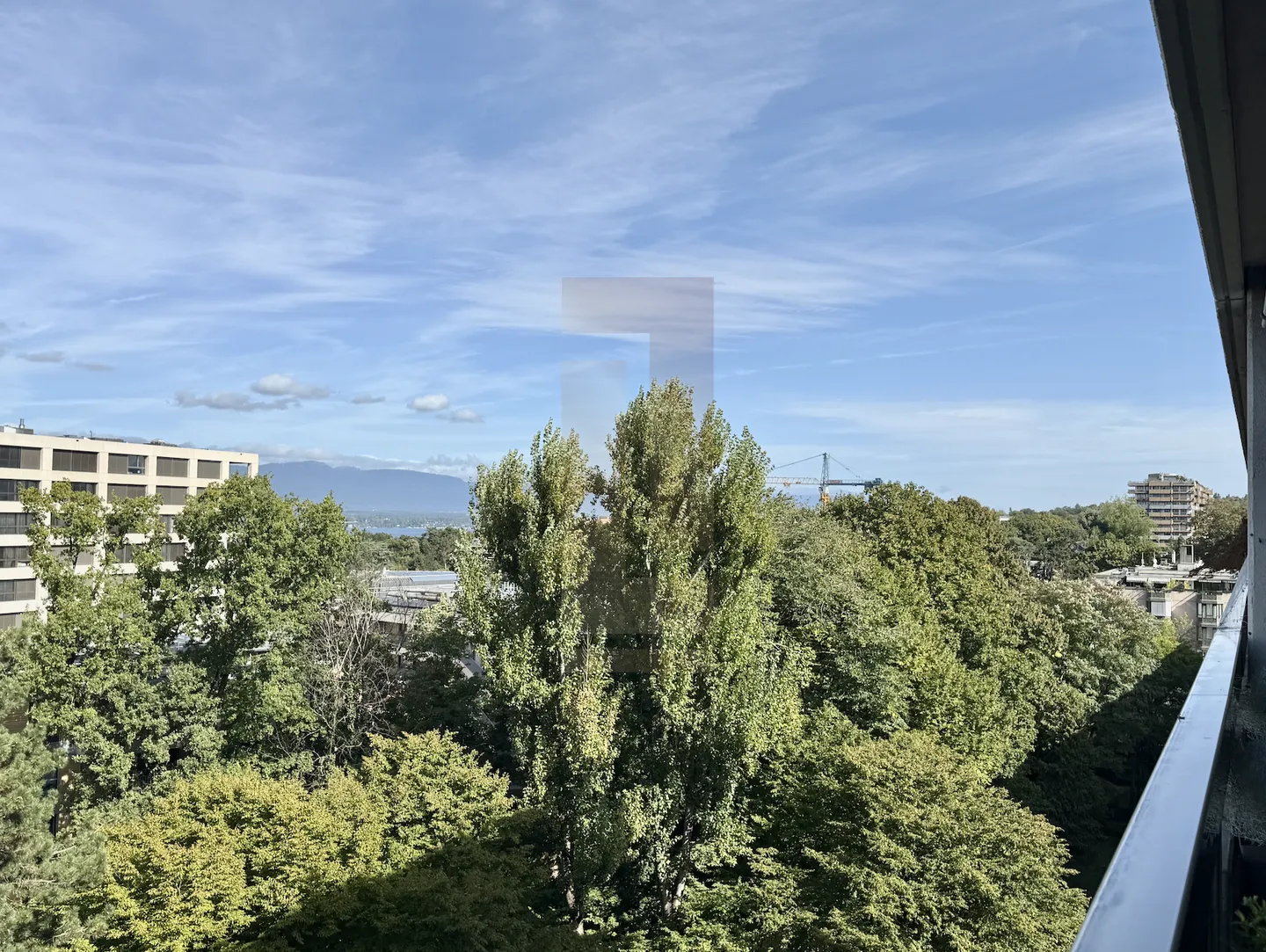 Exceptional apartment with beautiful views in the city center - Photo 1 of 2