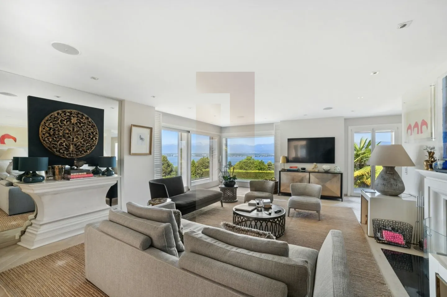Sublime casa con vista lago ad Anières - Foto 3 di 8