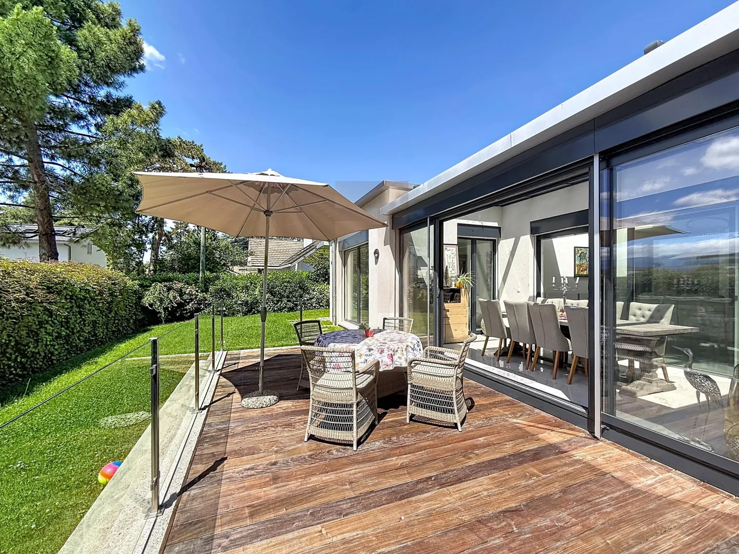 Villa moderne près du lac - Photo 2 sur 7