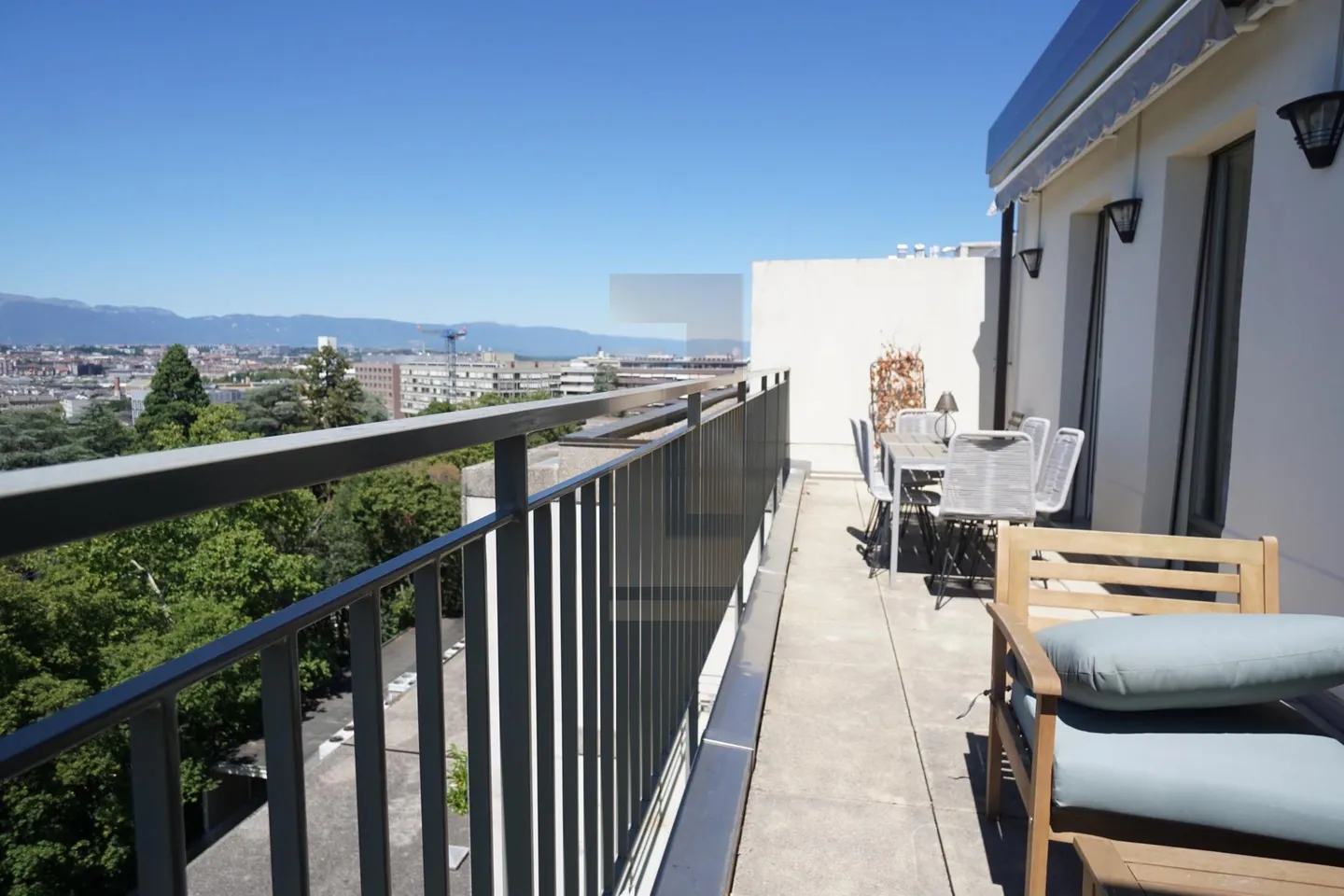 Wunderschöne möblierte Penthousewohnung im Herzen von Champel - Foto 13 von 13