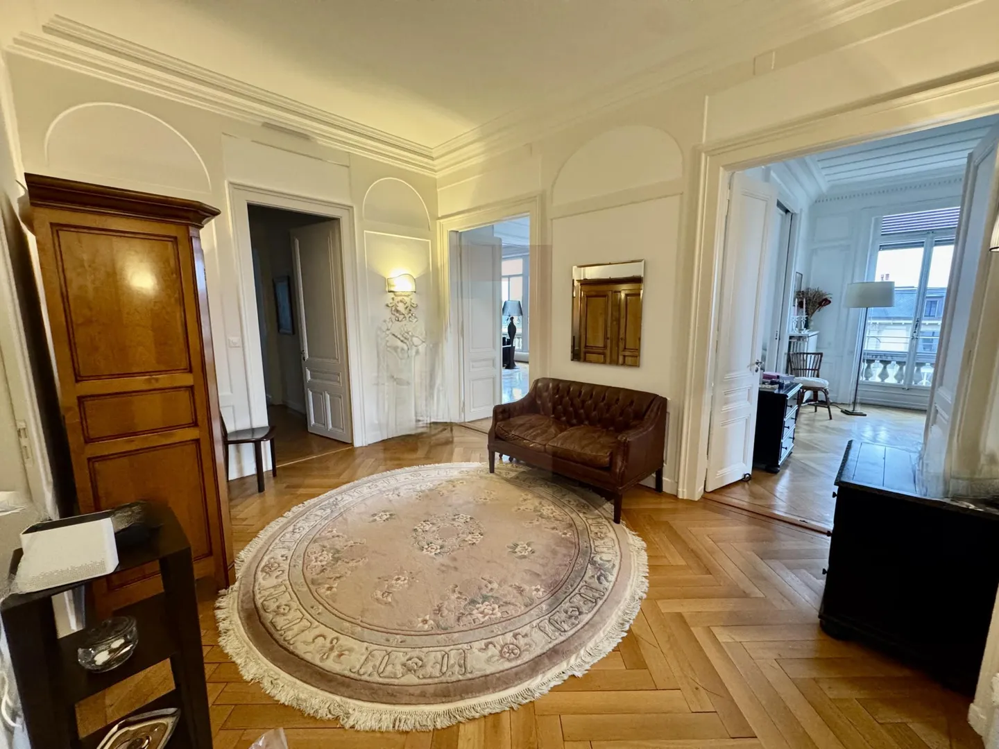 Superb apartment near the Russian Church - Photo 2 of 13