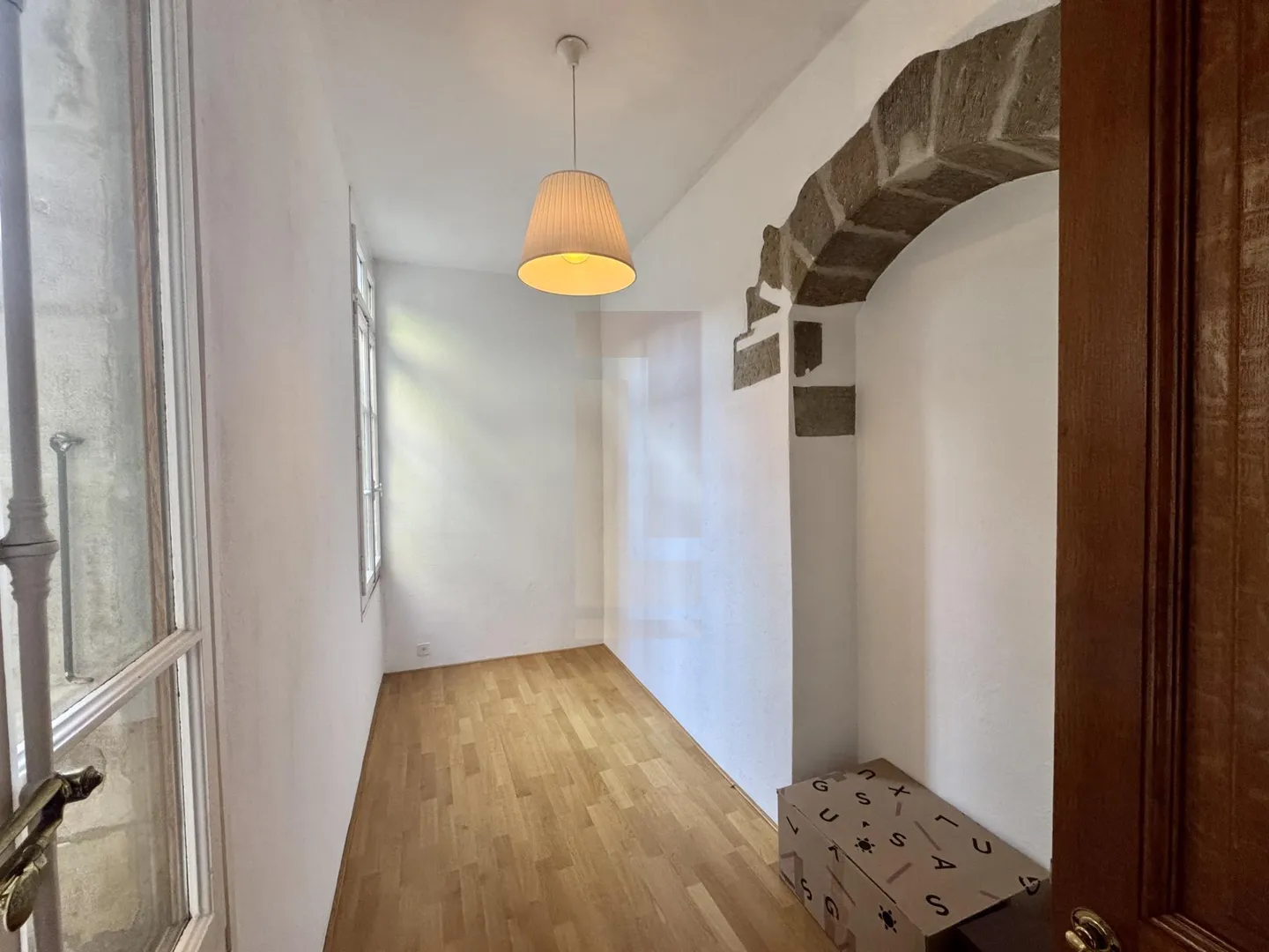 Superb apartment with private terrace - Photo 11 of 12