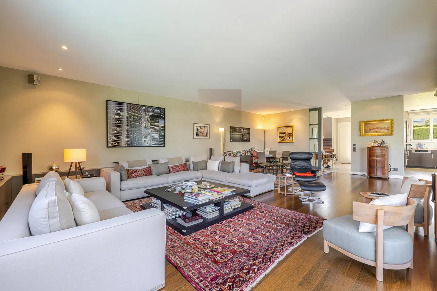 Co-exclusivity: Contemporary villa with pool in the heart of Vésenaz - Photo 5 of 6