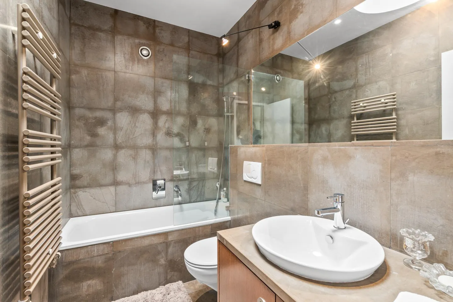 Casa di architetto a Cologny con piscina e vista lago - Foto 6 di 9
