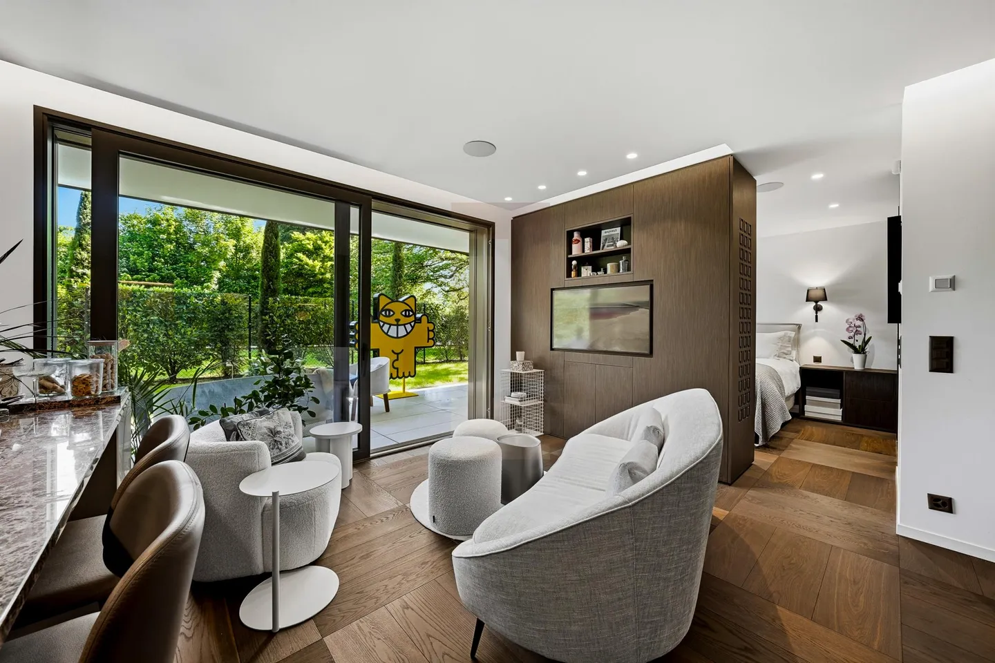 Rare &amp; Sought After? Apartment in a prestigious residence - Photo 4 of 7