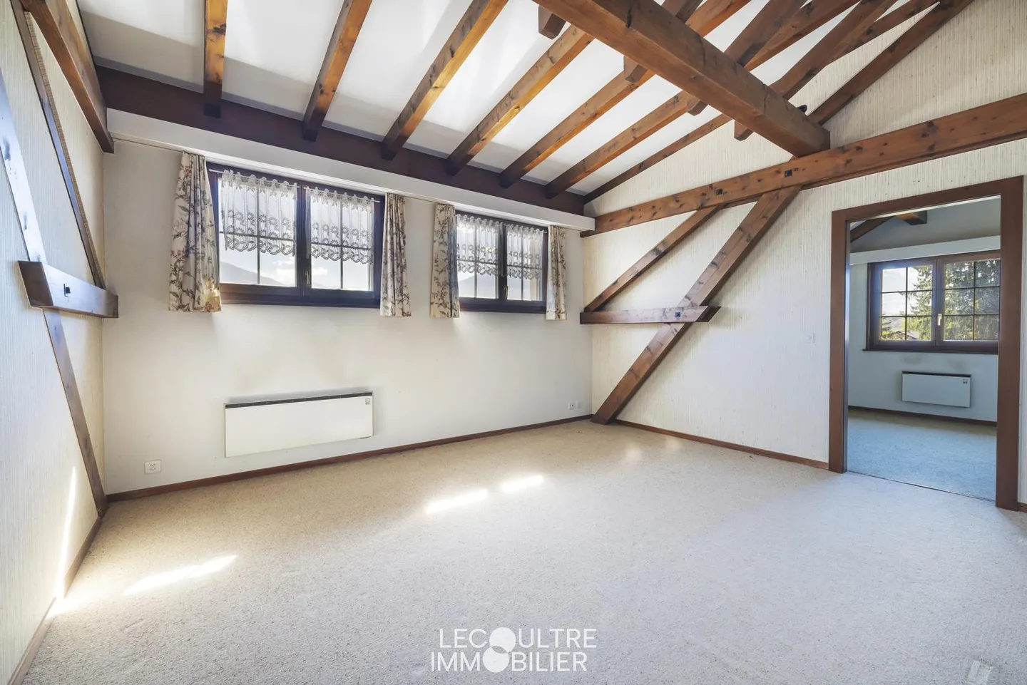 OLLOND VD - Propriété individuelle de 6.5 pièces avec garage et nombreuses places de parc - Photo 6 sur 13