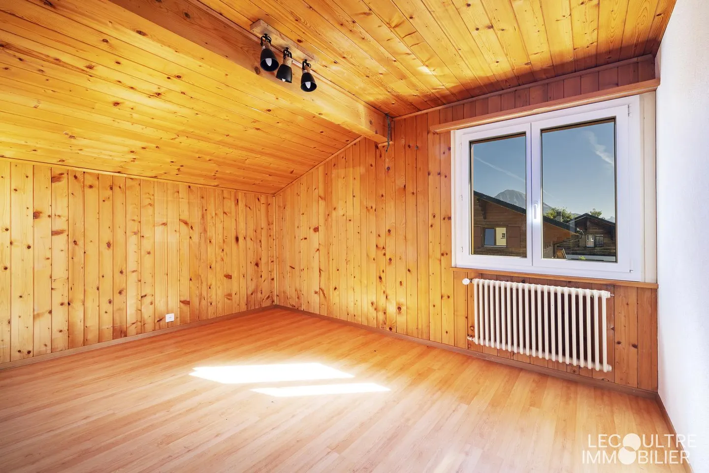 Leysin - Individuelles Chalet mit 4,5 Zimmern in begehrter Lage - Foto 8 von 9
