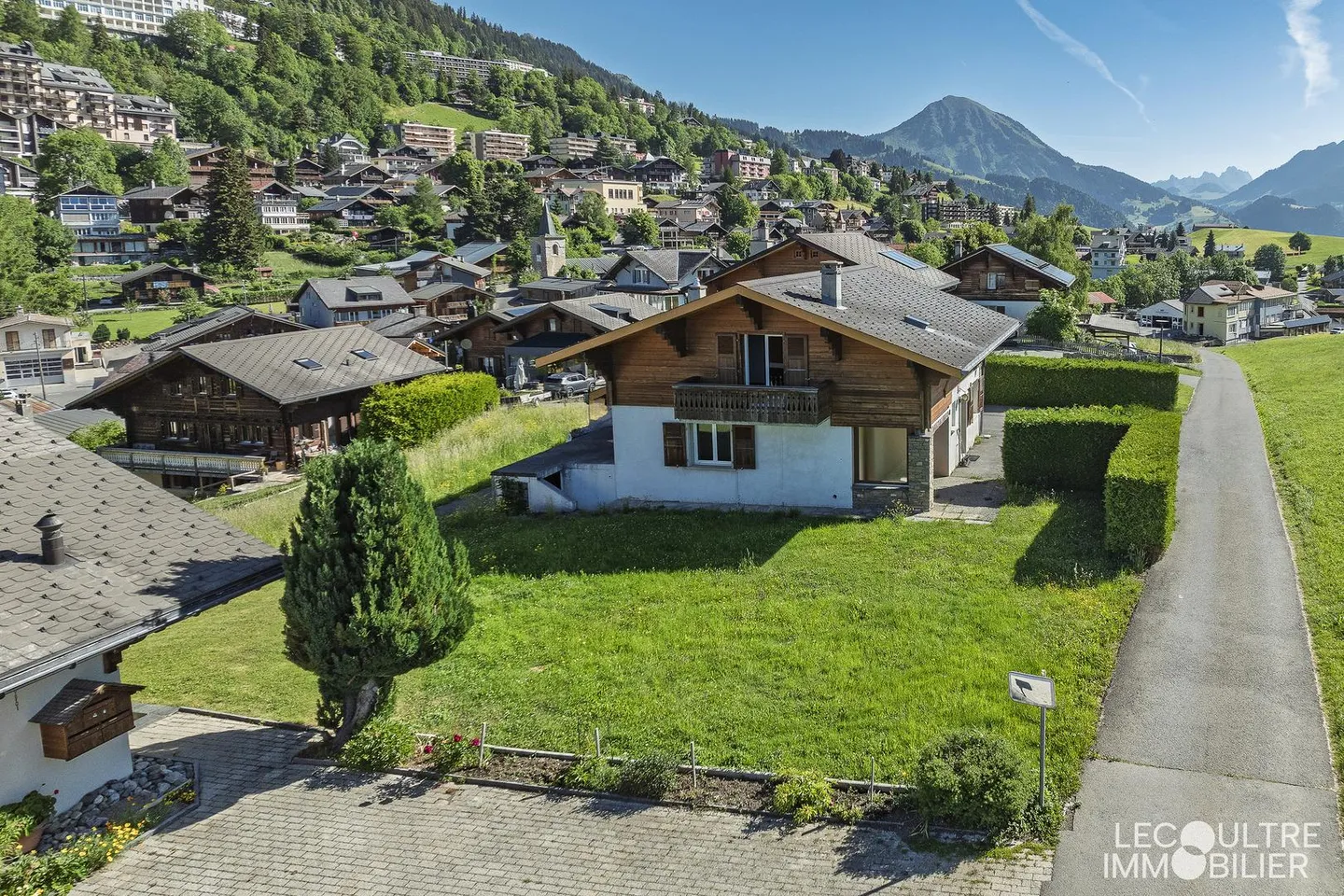 Leysin - Individuelles Chalet mit 4,5 Zimmern in begehrter Lage - Foto 2 von 9