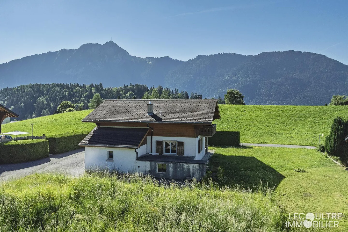Leysin - Individuelles Chalet mit 4,5 Zimmern in begehrter Lage - Foto 2 von 9