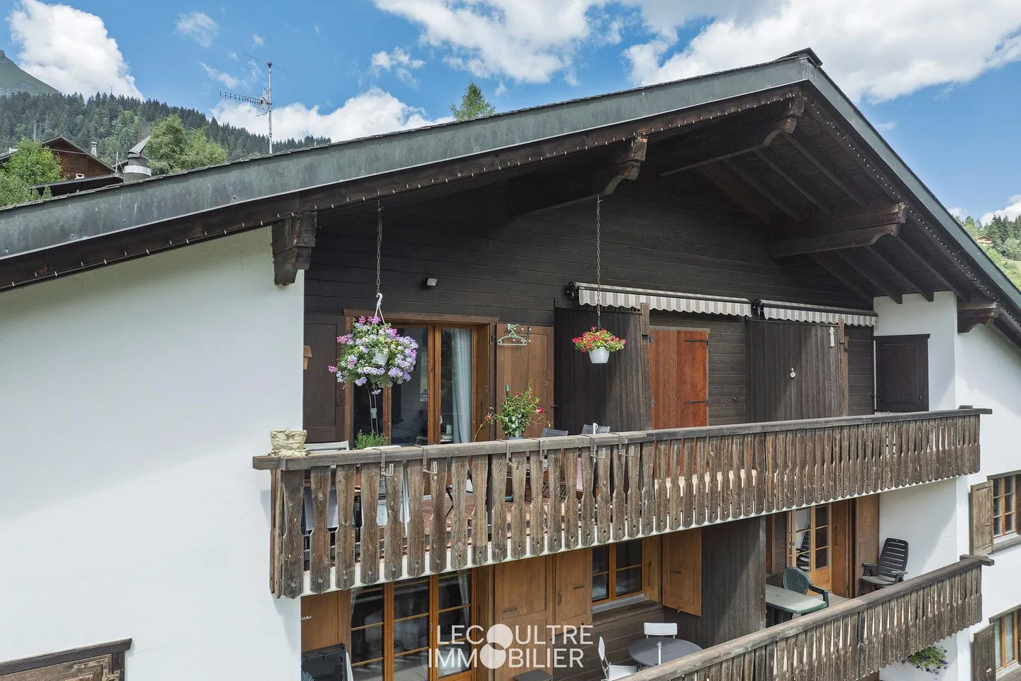 Attic apartment with 4.5 rooms - Les Diablerets - Photo 7 of 8