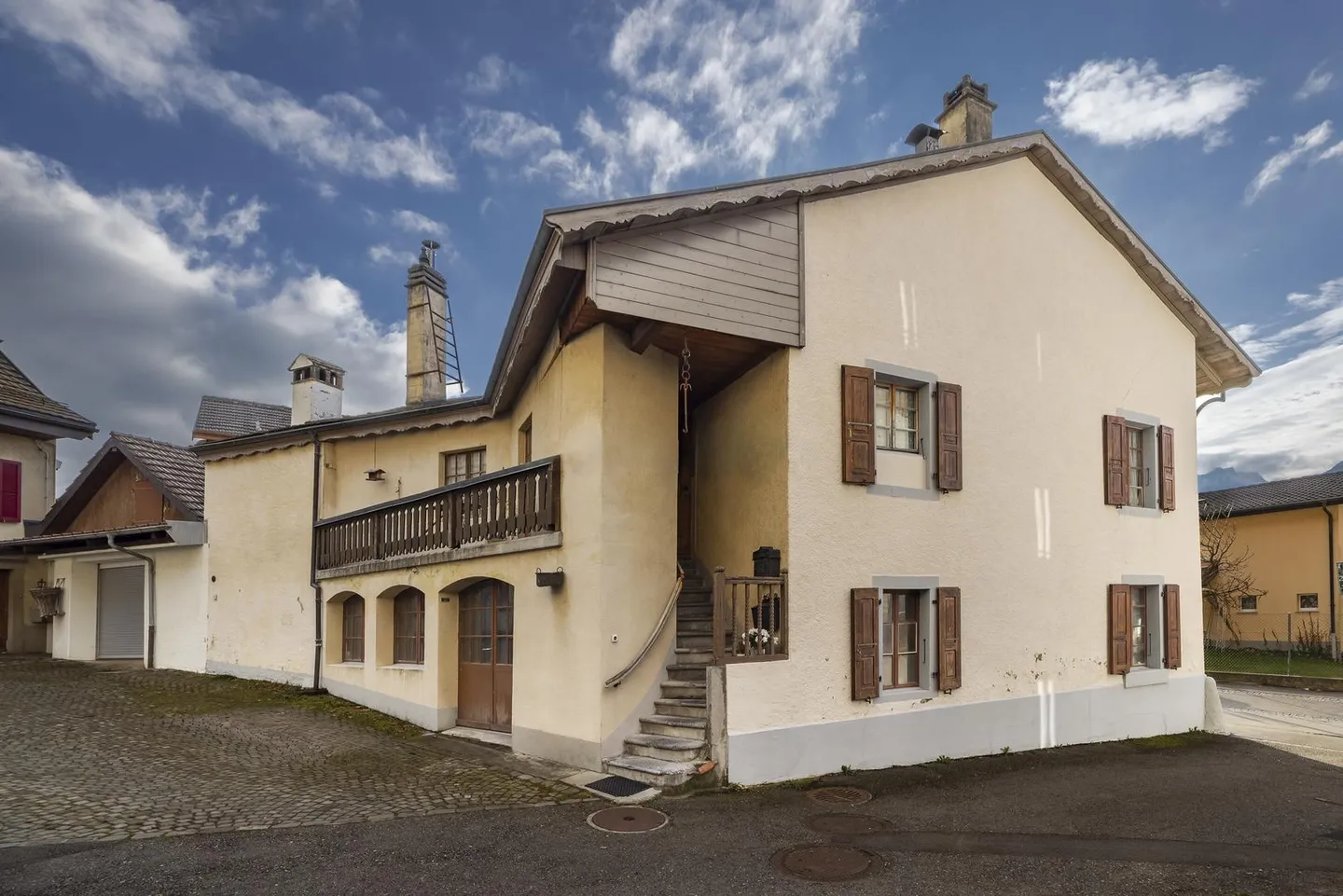 Roche - Casa a schiera di 5 stanze nel cuore del villaggio - Foto 2 di 9