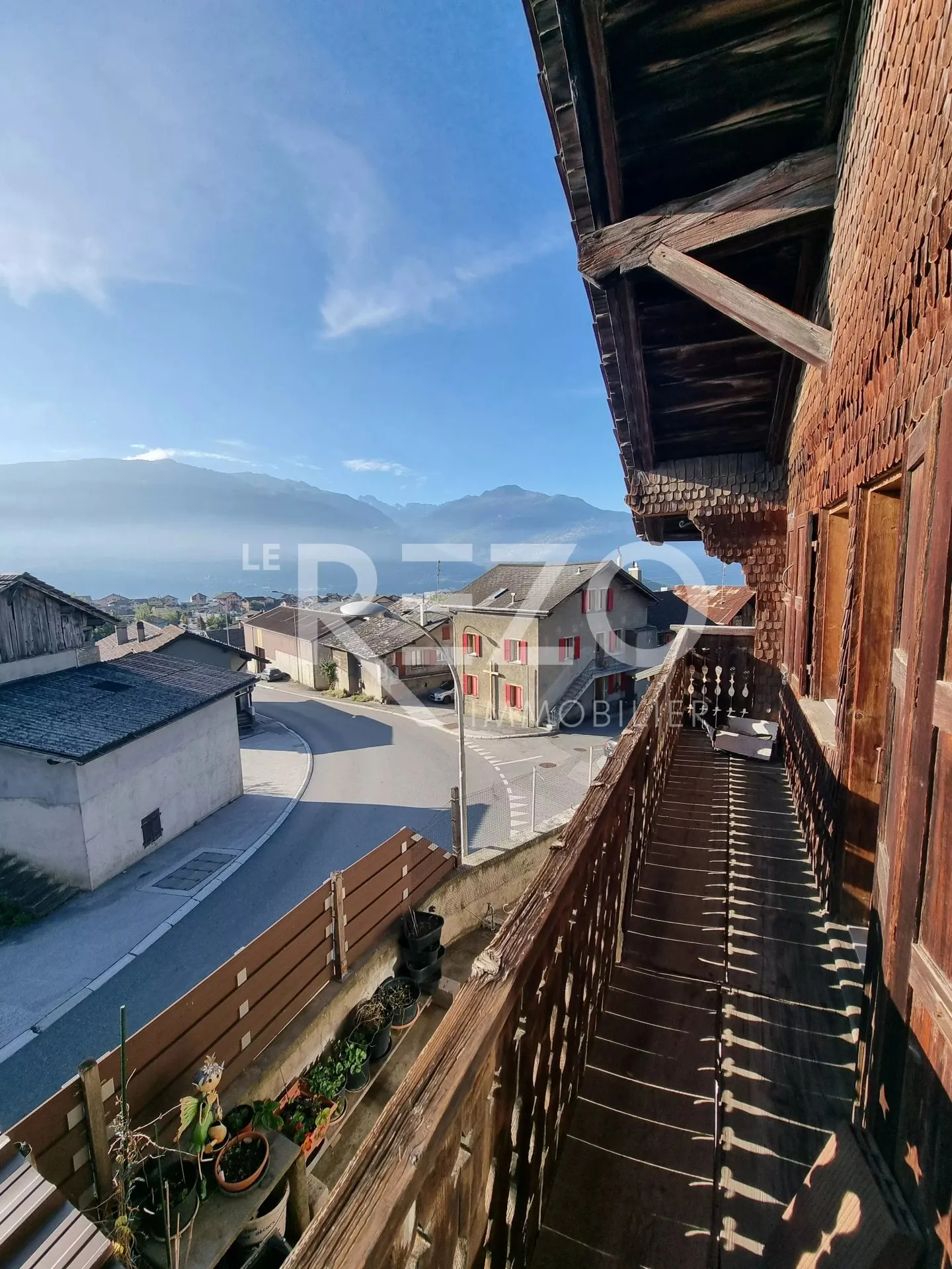 Casa a schiera con terrazza e seminterrato totale. Savièse, VS - Foto 2 di 13