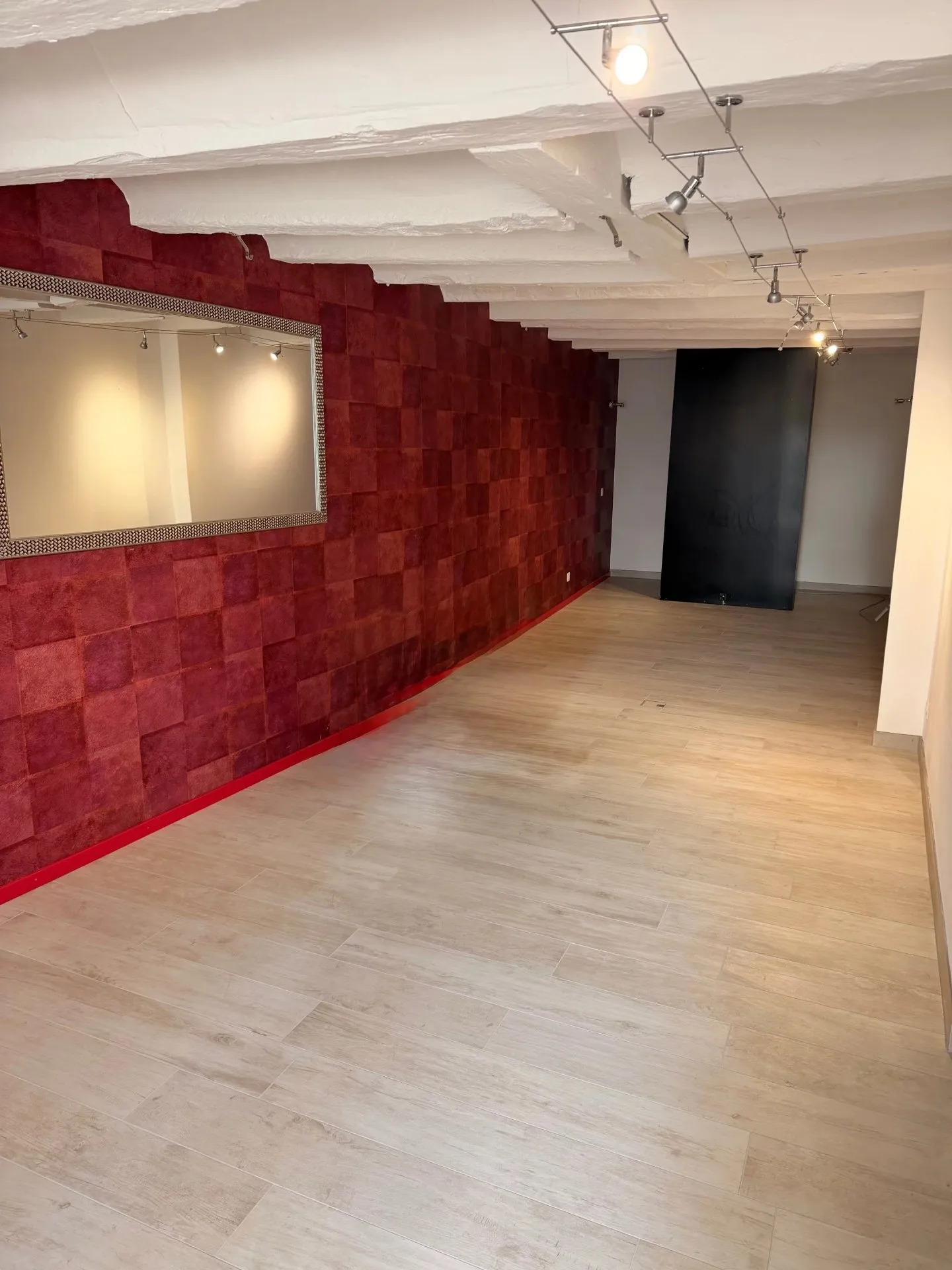 Local commercial à louer au coeur de la vielle ville de Sion - Foto 2 di 5