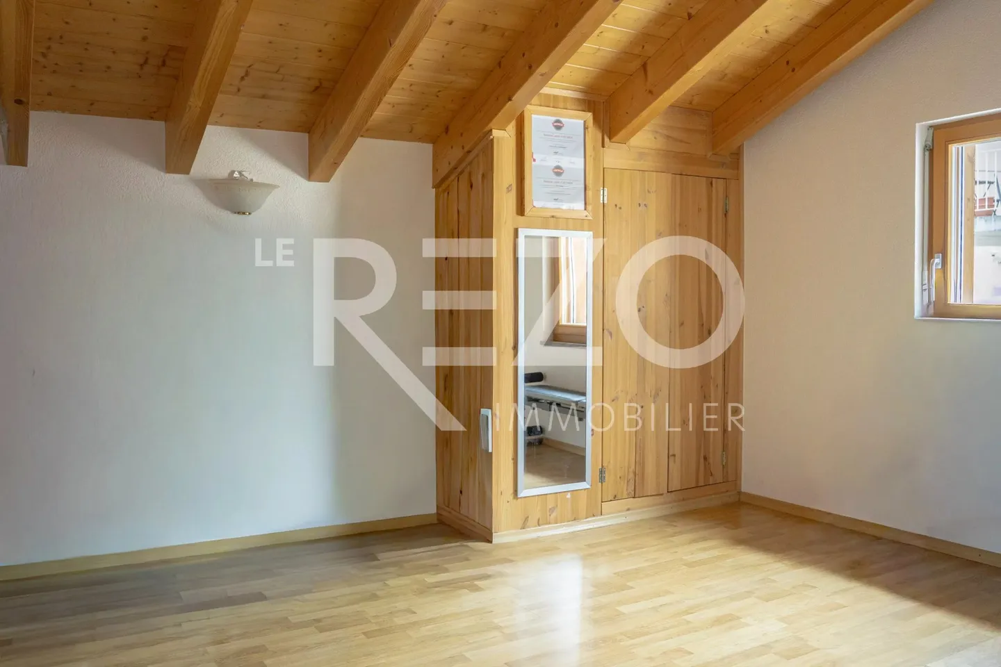 Maison de village rénovée au coeur de Chalais, VS - Photo 10 of 13