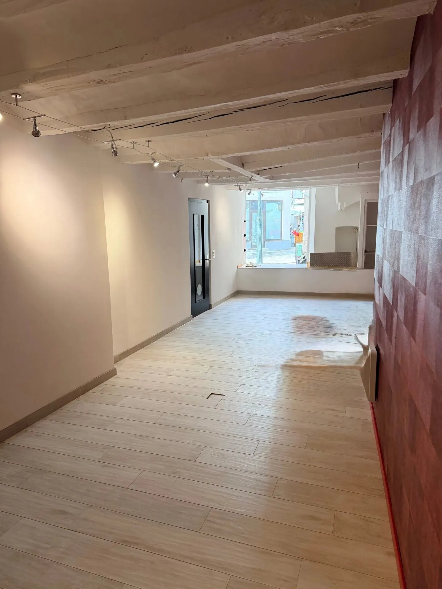 Local commercial à louer au coeur de la vielle ville de Sion - Foto 3 di 5