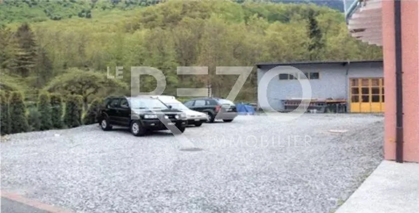 Arcade 120 m² su 2 livelli con soppalco e 3 posti auto - Foto 3 di 6