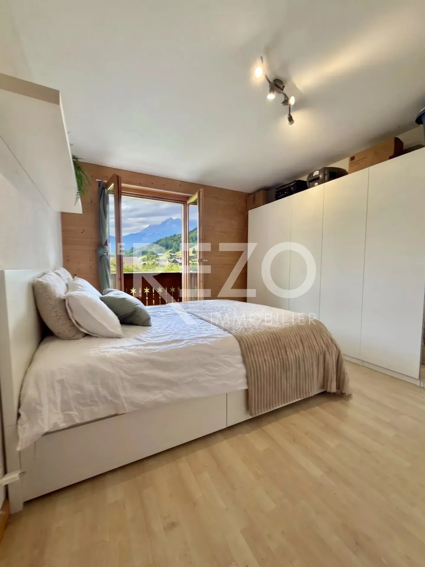 4,5-Zimmer-Wohnung mit grossem Balkon und Panoramablick. Troistorrents, VS - Foto 9 von 13