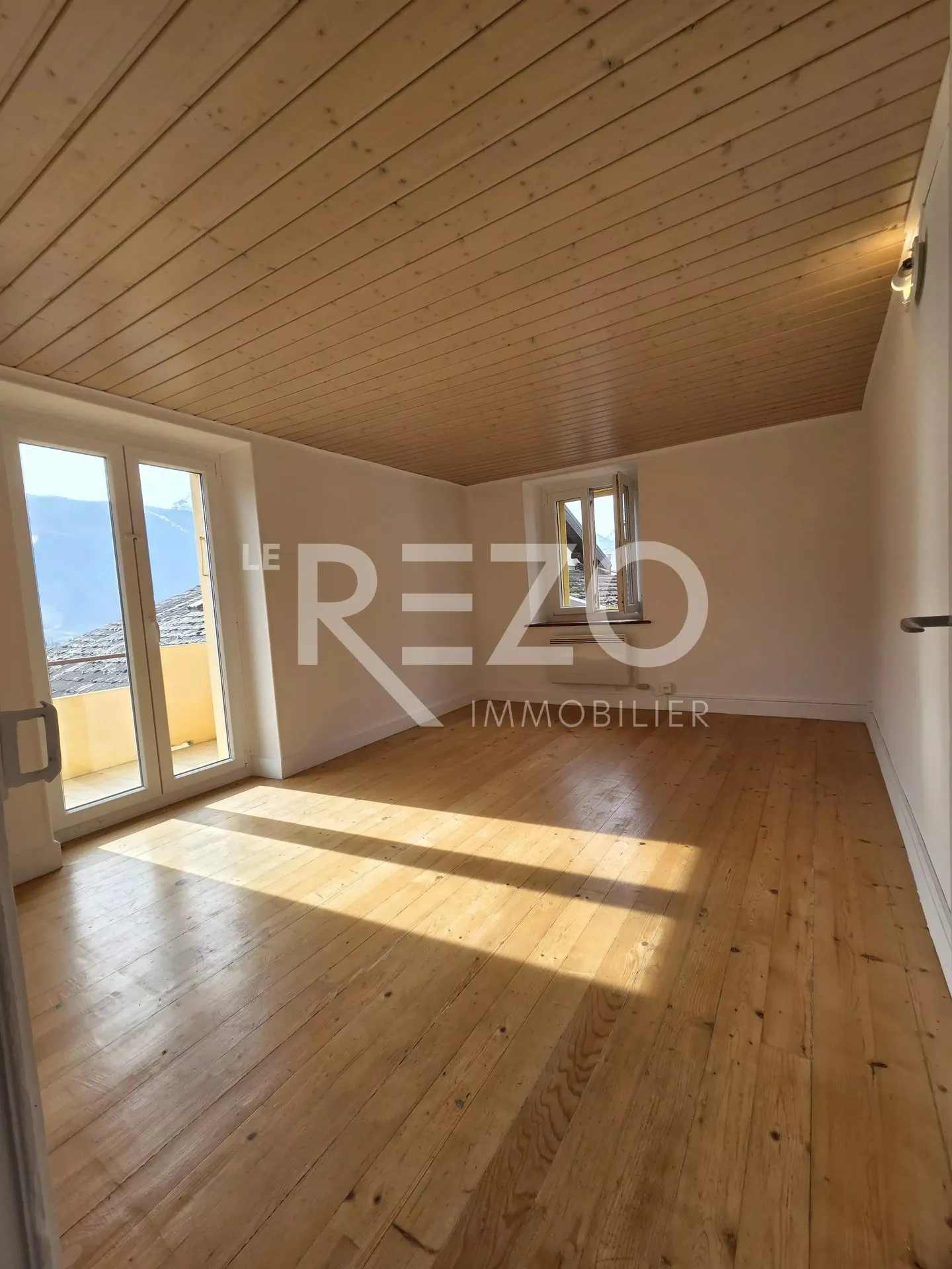 Duplex 4.5 Room Apartment - Photo 8 of 13