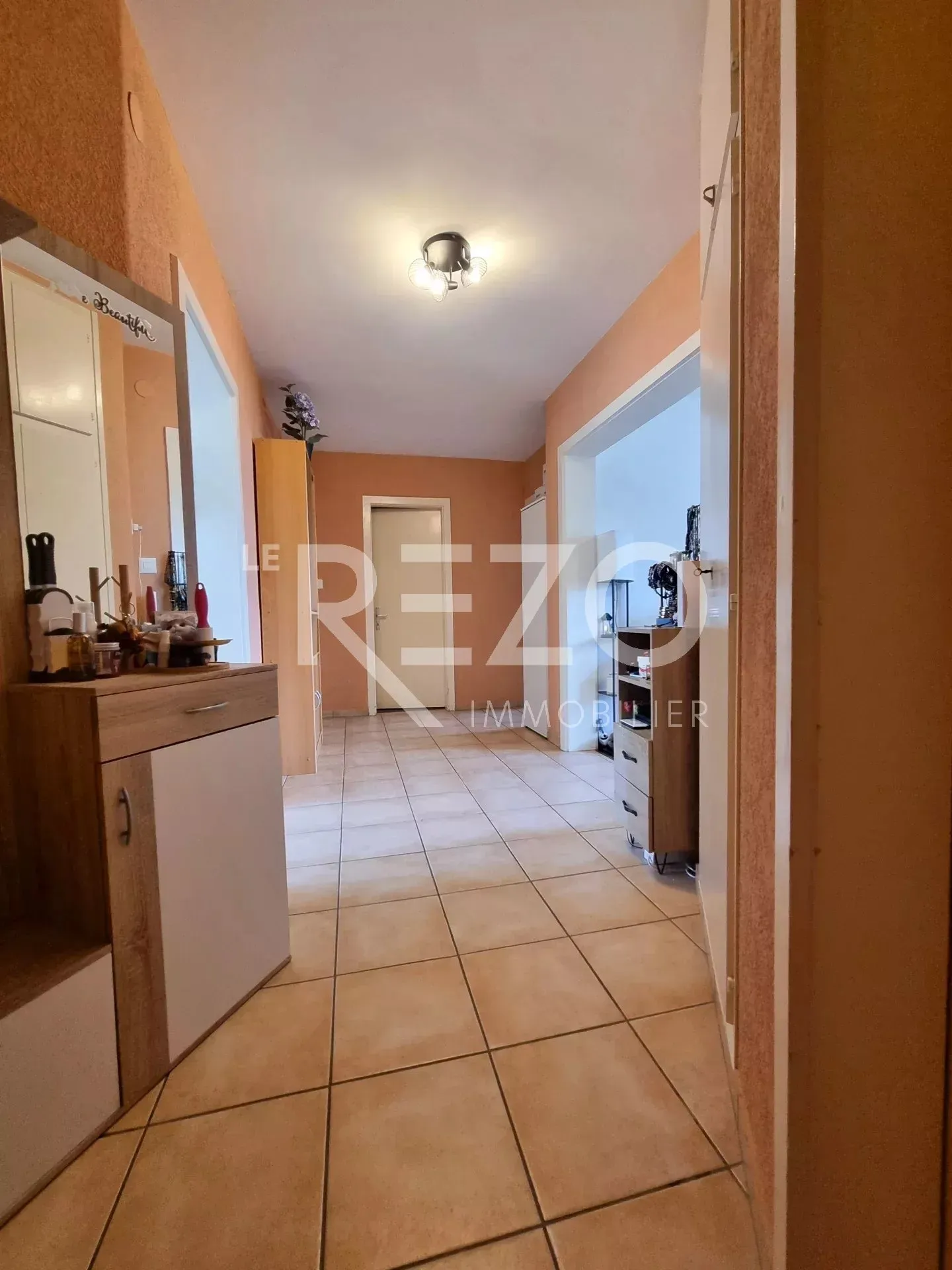 Renovated 3.5-room apartment - St-Pierre-de-Clages - Photo 5 of 13