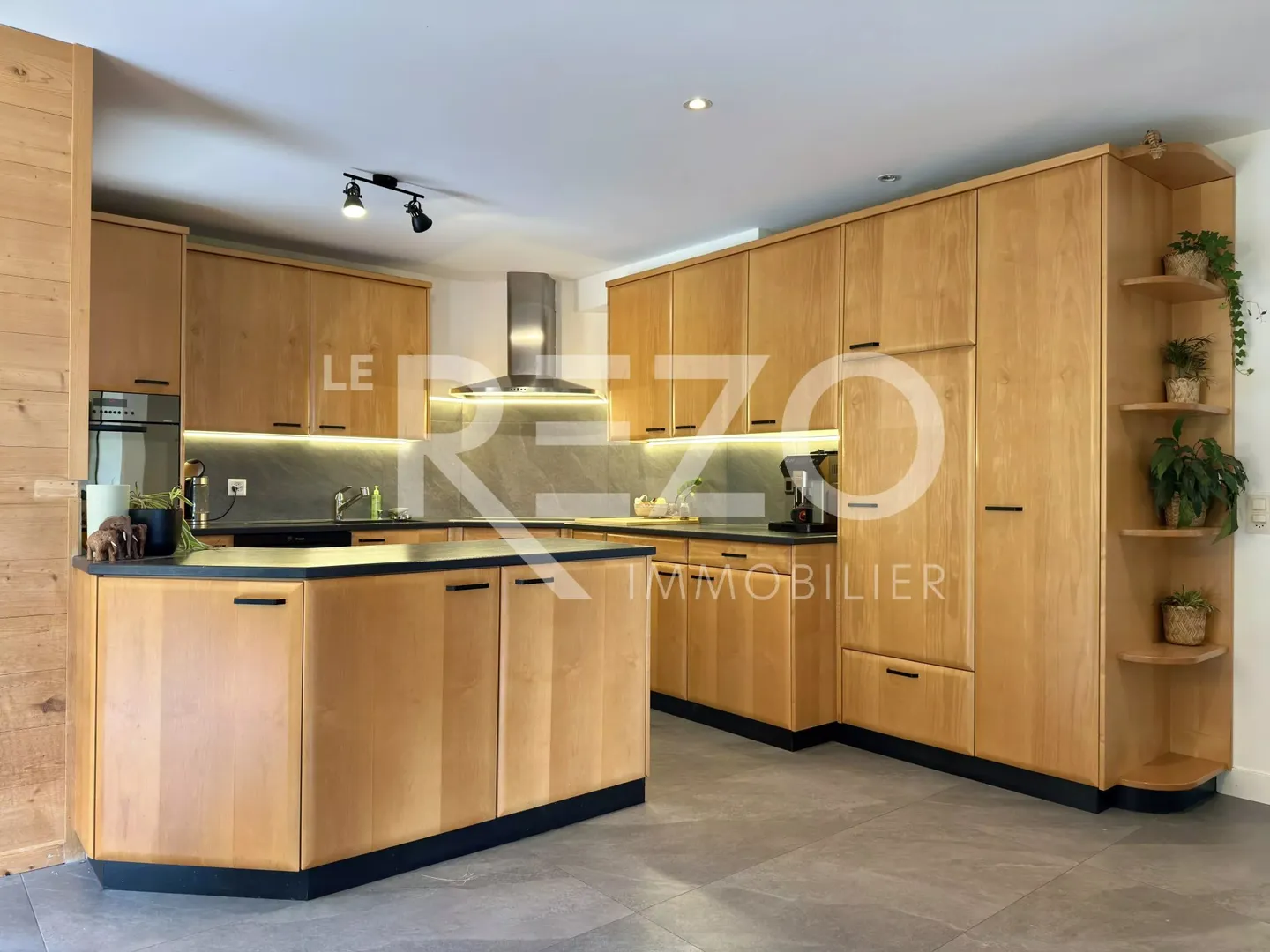 4,5-Zimmer-Wohnung mit grossem Balkon und Panoramablick. Troistorrents, VS - Foto 4 von 13