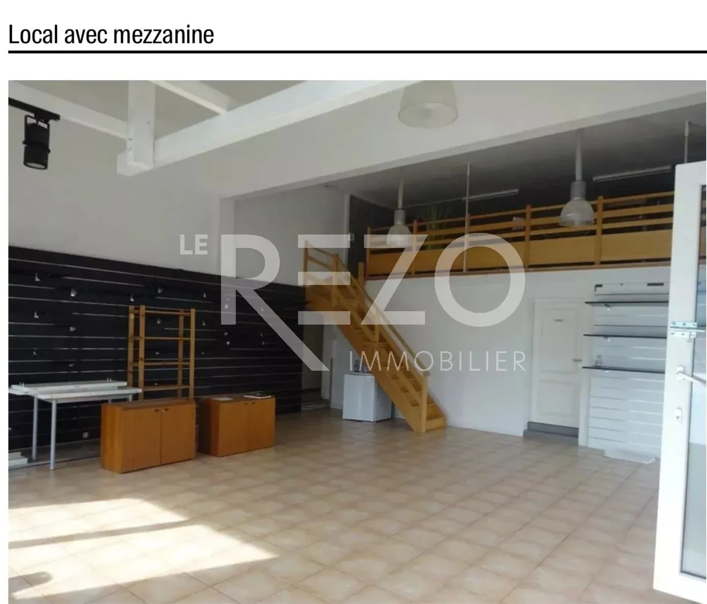 Arcade 120 m² su 2 livelli con soppalco e 3 posti auto - Foto 2 di 6