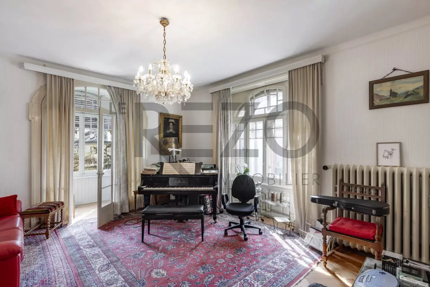Magnificent building dating from the 19th century located in the heart of Sion - Photo 4 of 13