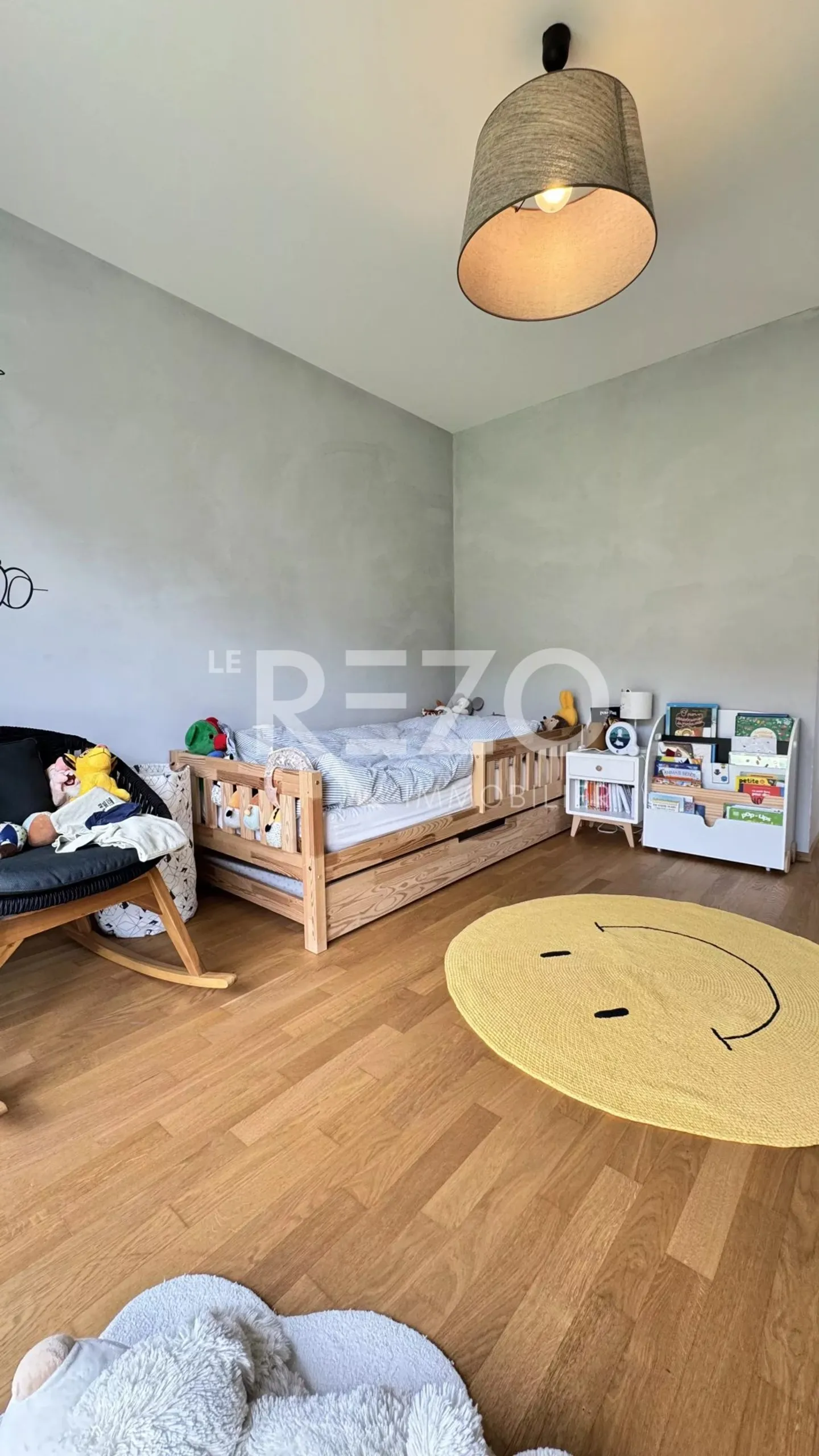 Modern 5.5-room villa with pool in Granges - Photo 10 of 13