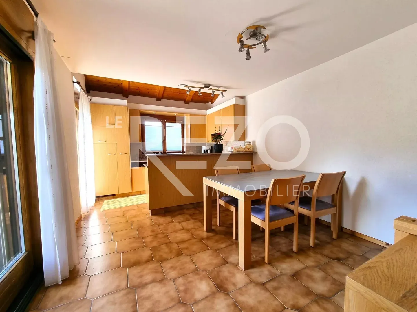 Villa indipendente Conthey - 282 m2 utili! - Foto 2 di 13