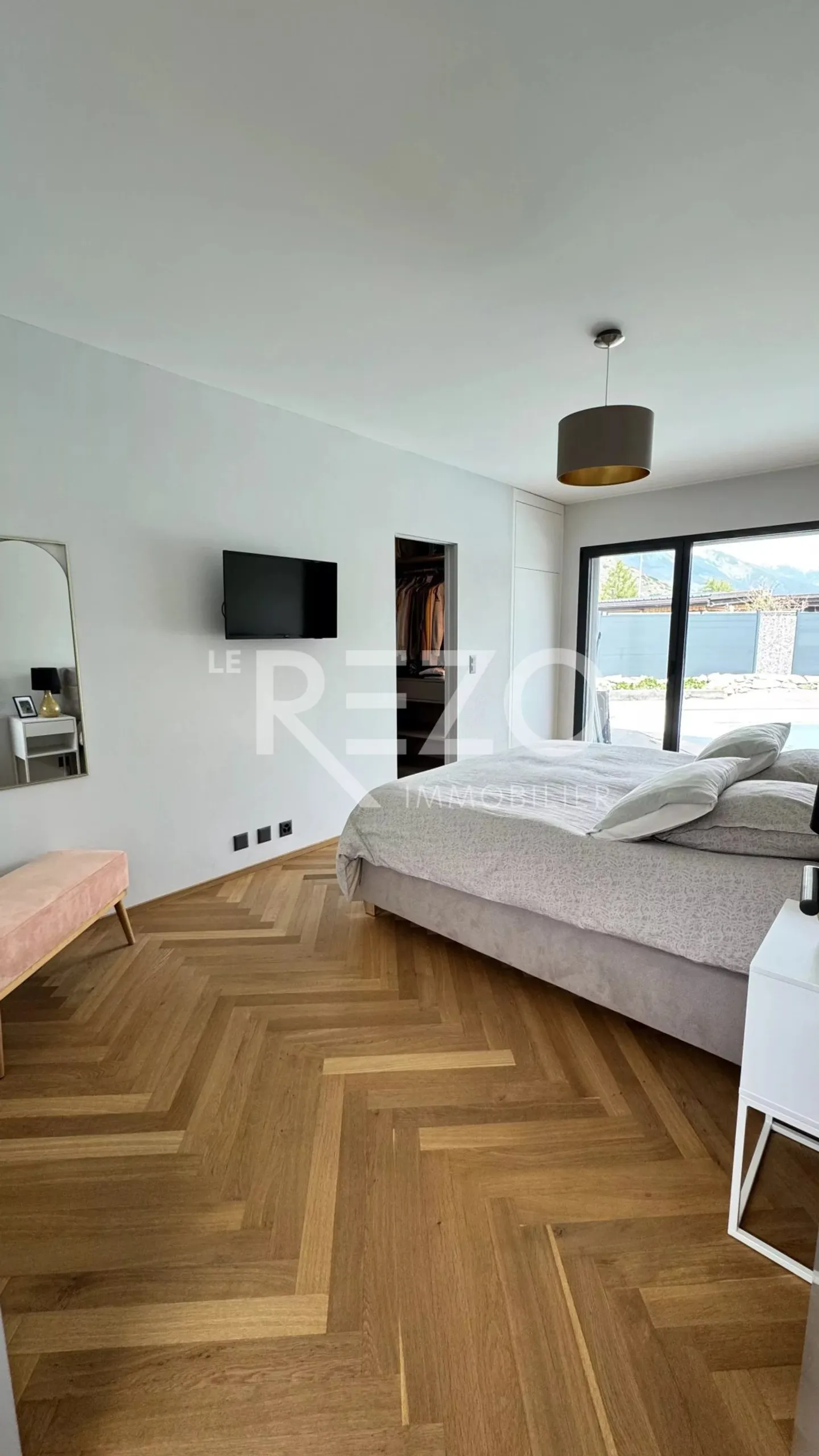 Modern 5.5-room villa with pool in Granges - Photo 6 of 13