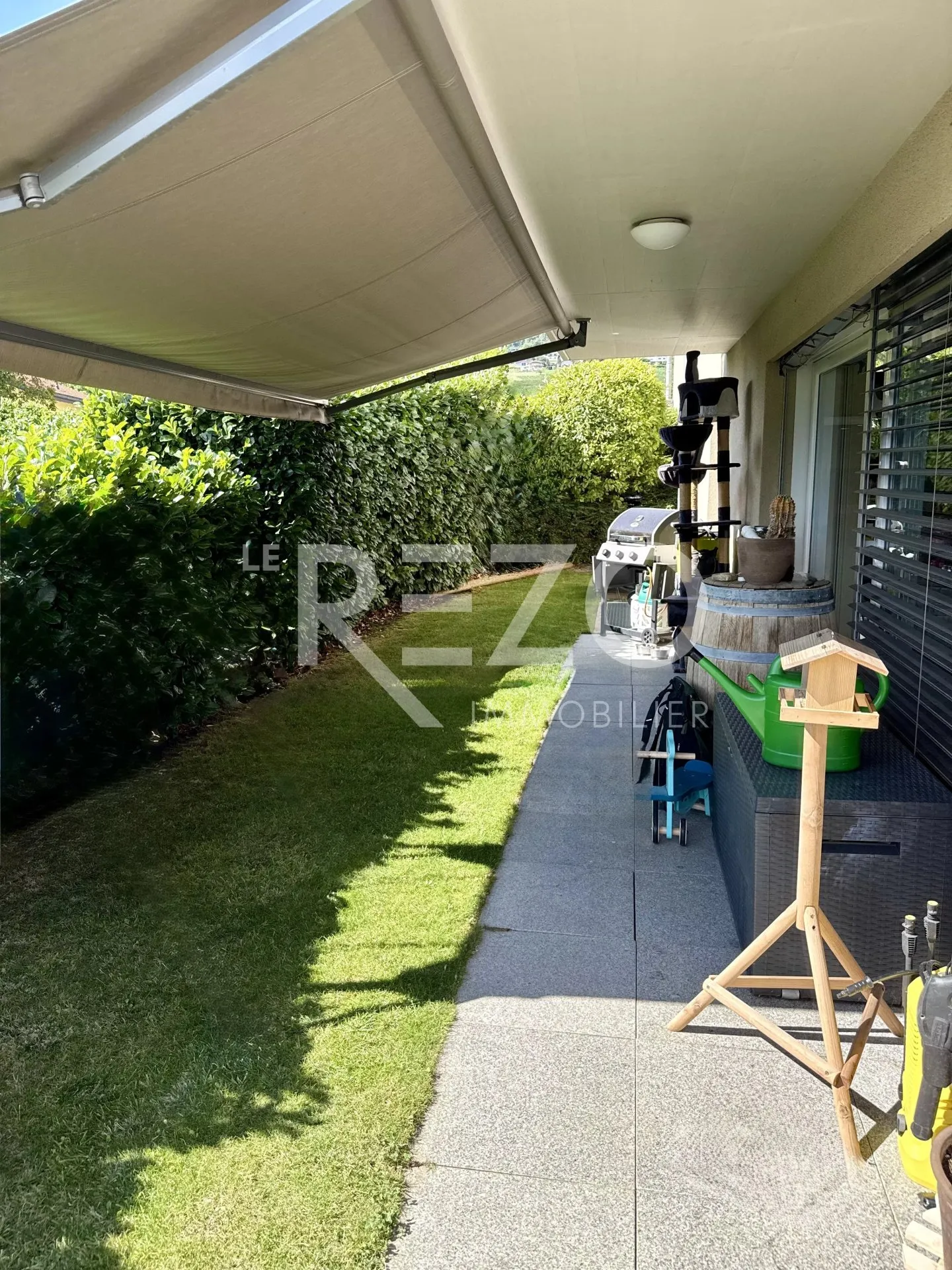 Superb 3.5-room apartment with large terrace, garden and panoramic view. SAVIÈSE, VS - Photo 6 of 13