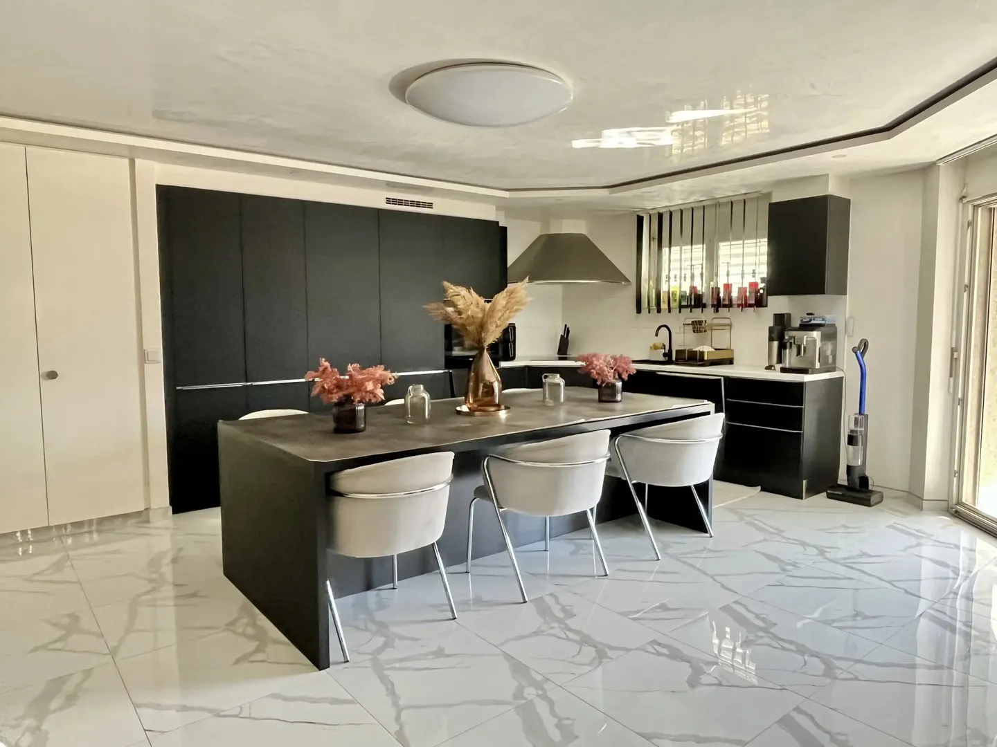 4.5 pièces à louer à Conthey - Photo 3 sur 4