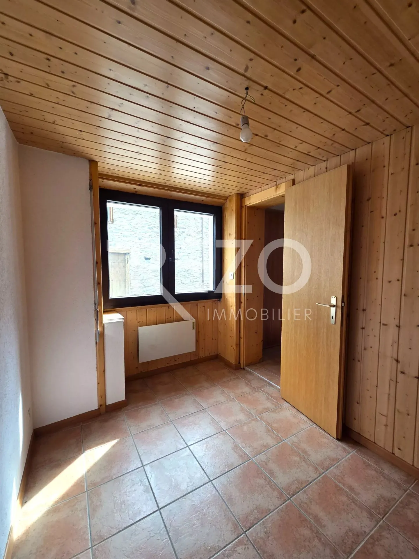 Appartement 2,5 pièces en duplex - Photo 3 of 8