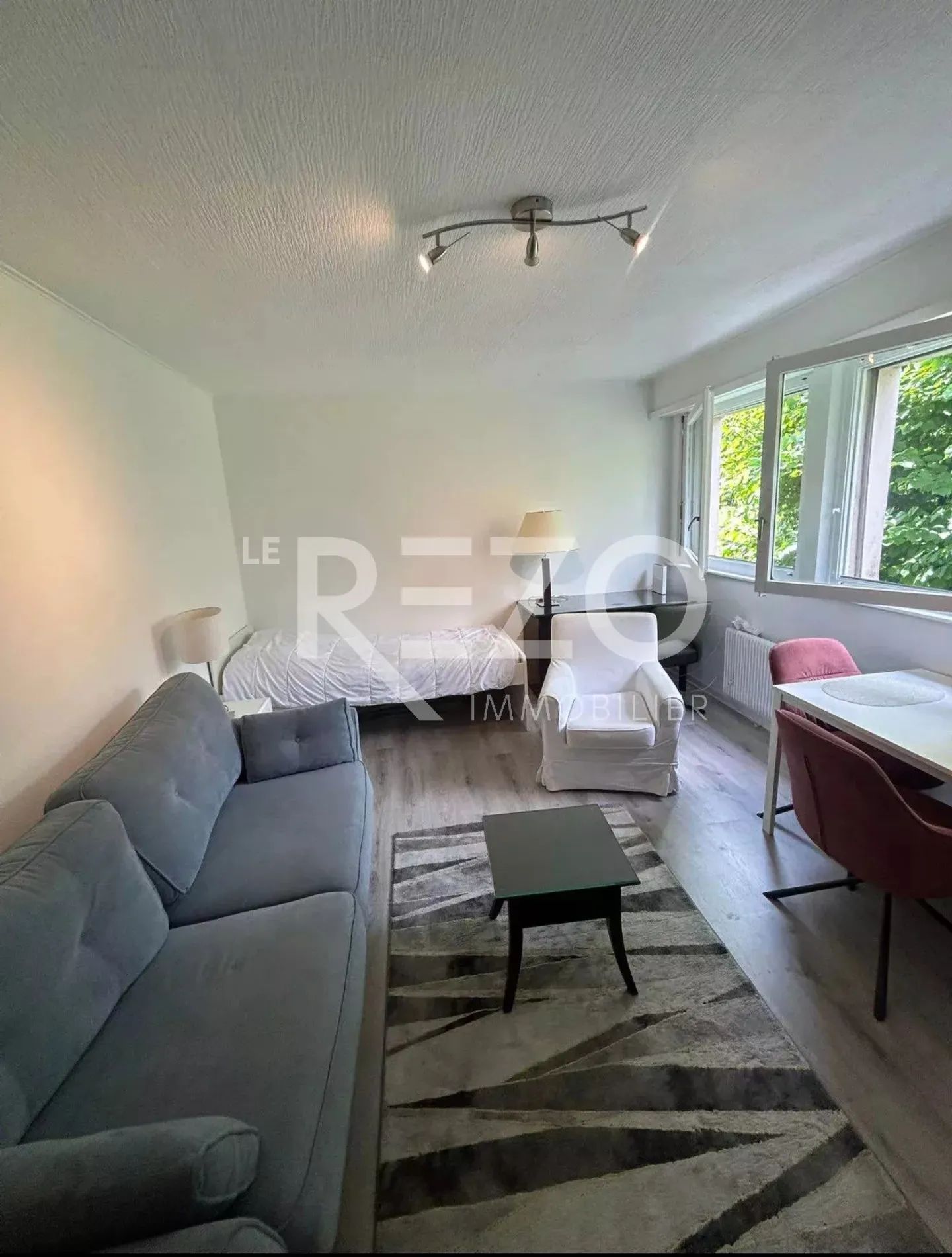 Attic Studio - with a view - Photo 2 of 4