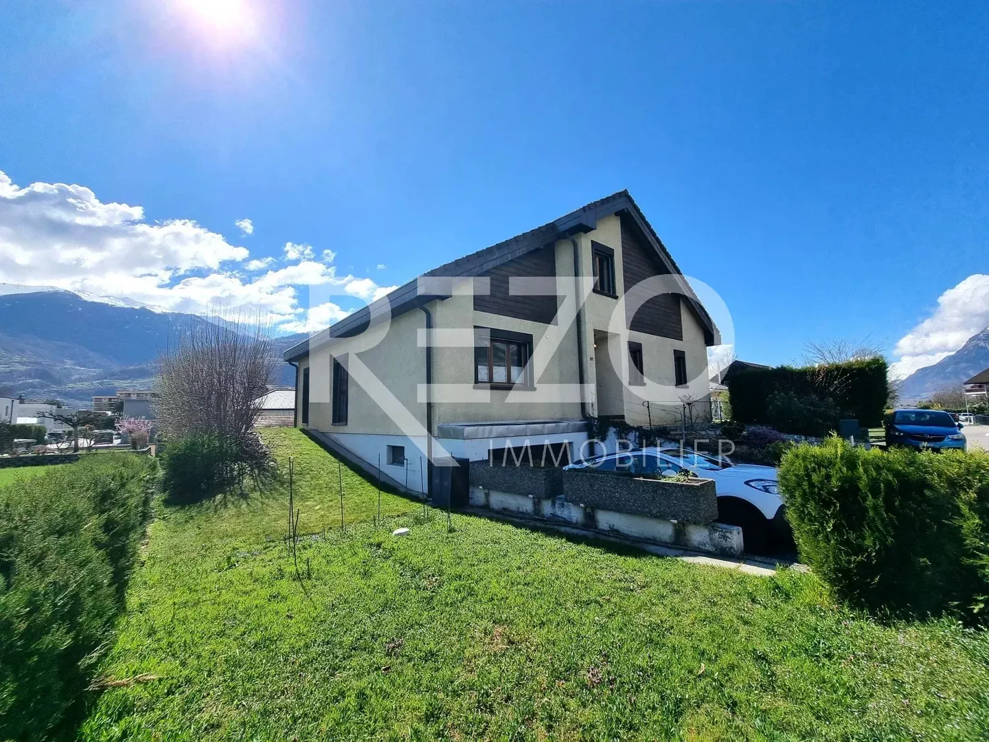 Villa indipendente Conthey - 282 m2 utili! - Foto 1 di 13