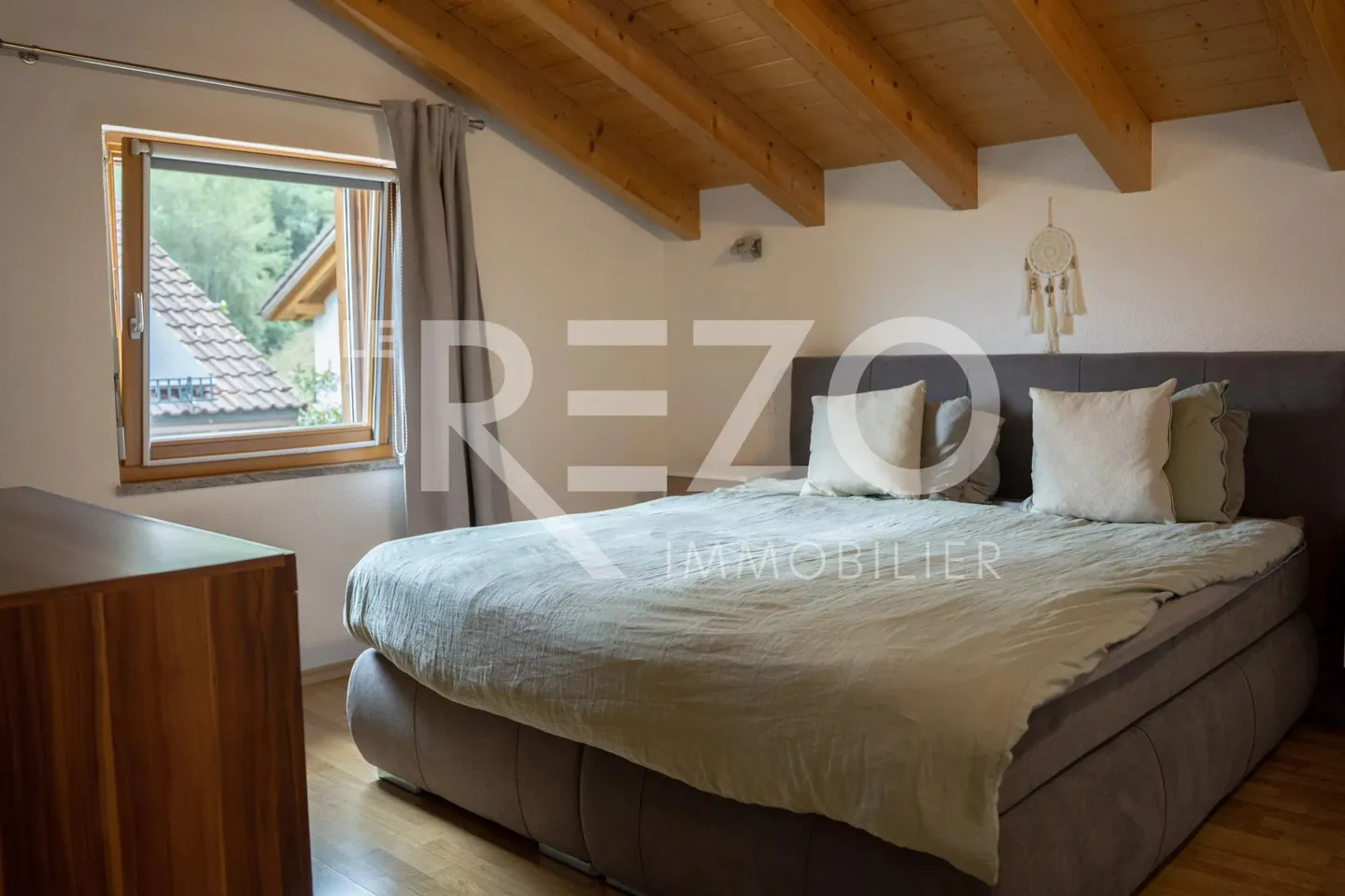 Maison de village rénovée au coeur de Chalais, VS - Photo 8 of 13