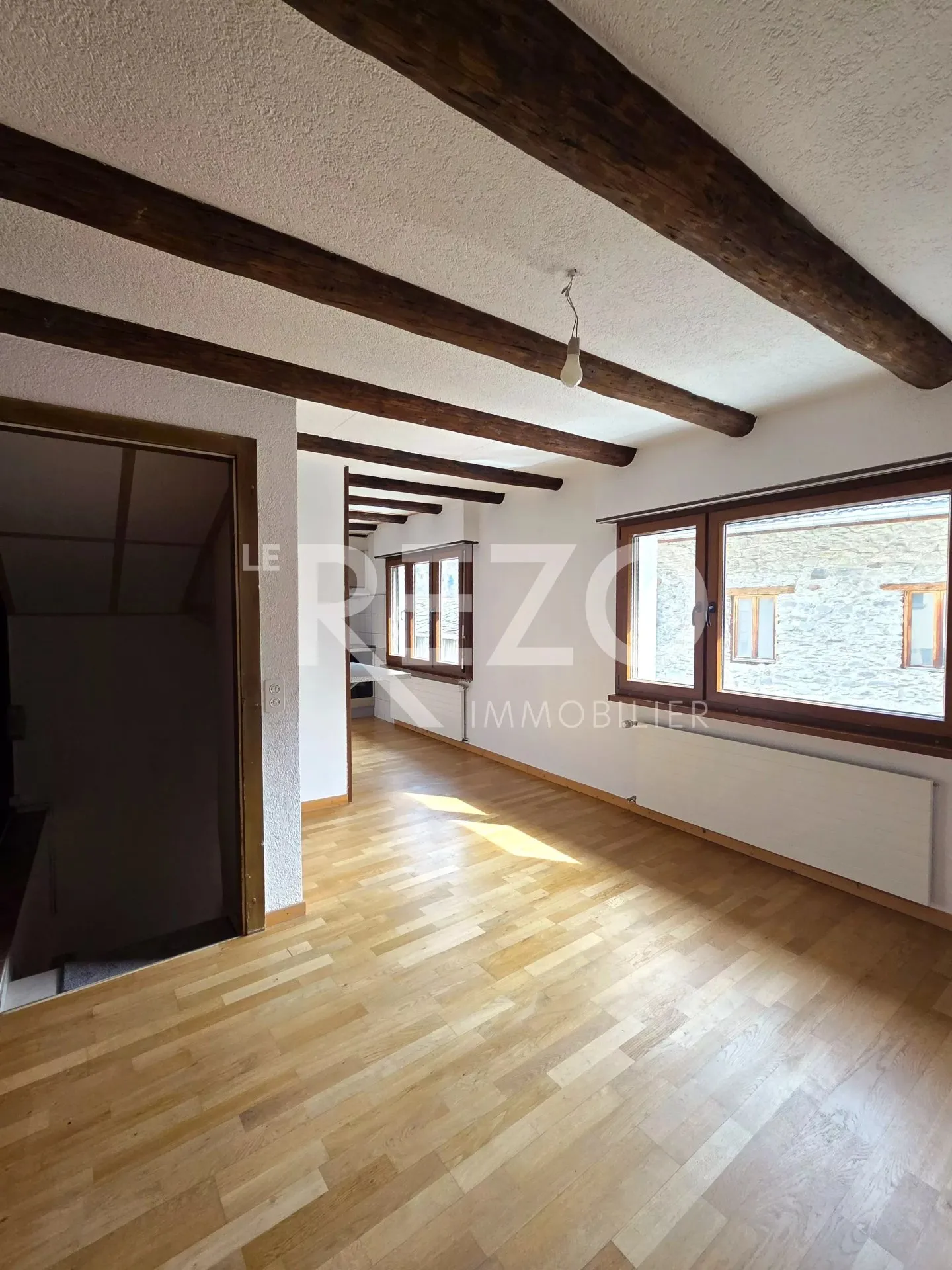 Appartement 2,5 pièces en duplex - Photo 5 of 8