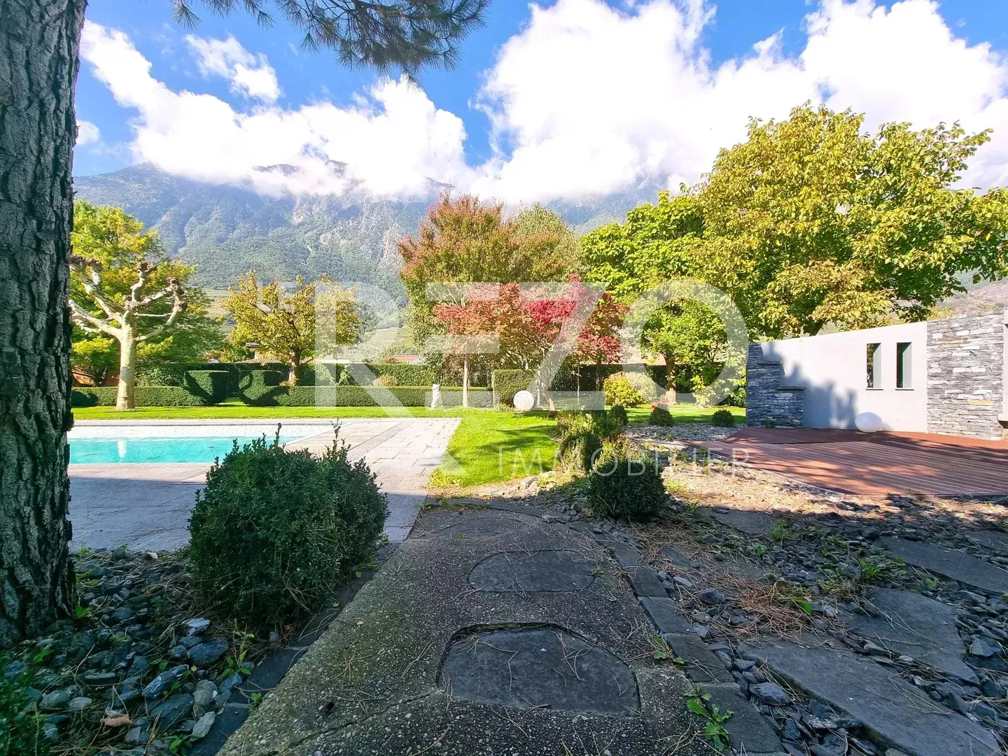 Villa progettata da un architetto con piscina e sauna - Fully - Foto 10 di 13