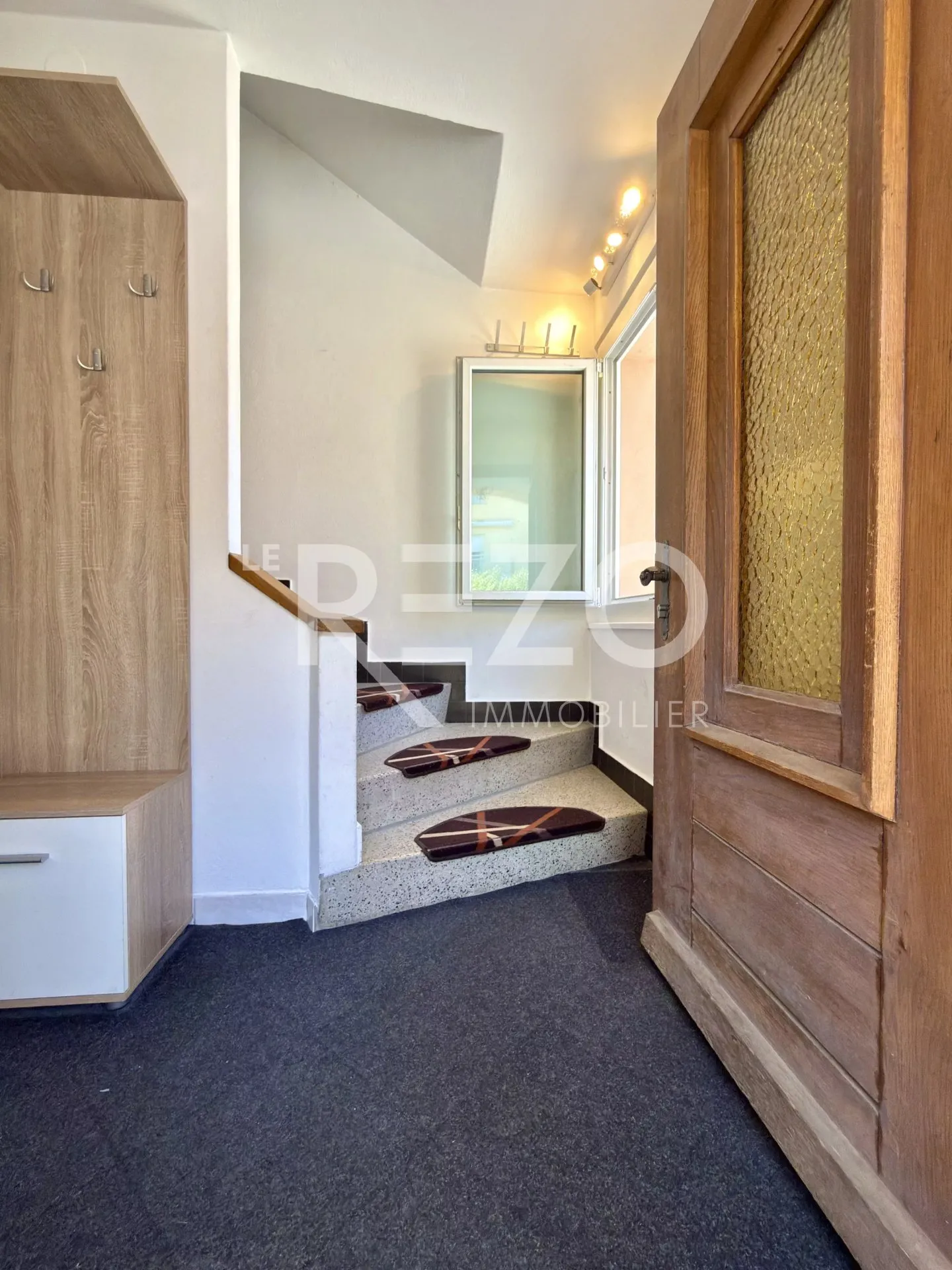 Bequemes Familienhaus auf großem Grundstück von 780m2. Réchy. - Foto 8 von 13